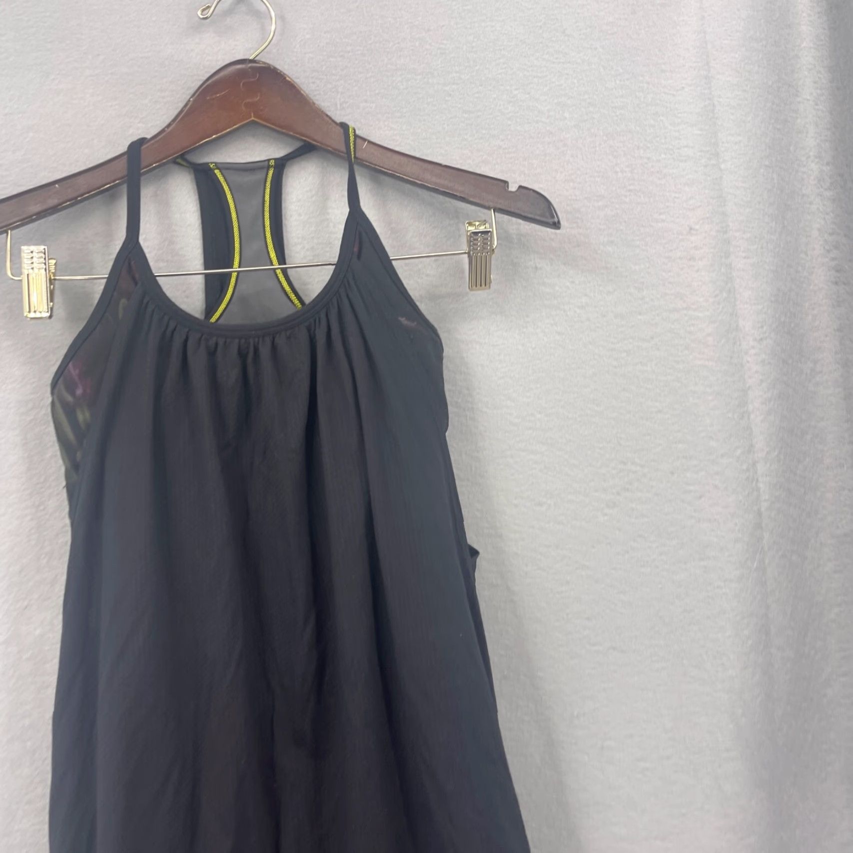Lululemon Lululemon Double Dutch Tank Top Womens S Racerback Studio Running Yoga Black Built-In Bra Size S / US 4 / IT 40 - 3 Thumbnail