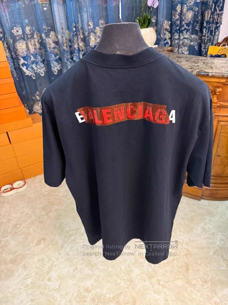 Balenciaga Balenciaga Short Sleeve T-Shirt Size US S / EU 44-46 / 1 - 2 Thumbnail