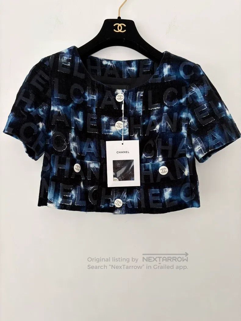 Chanel Chanel Short-sleeved jacket with blue letter diamond butto Size XS / US 0-2 / IT 36-38 - 1 Thumbnail