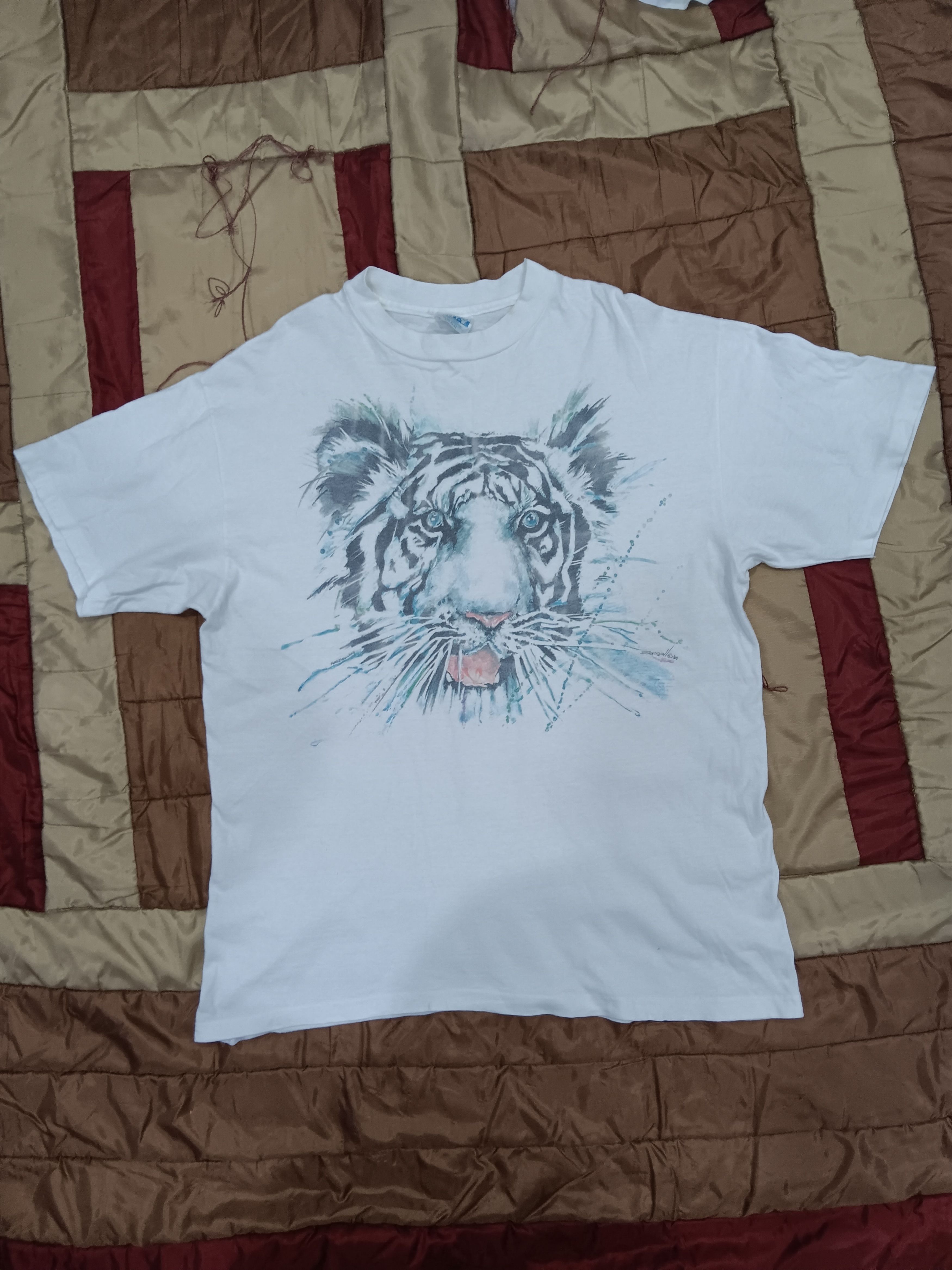Vintage Vintage 80s White Tiger T-shirt Size US XL / EU 56 / 4 - 1 Thumbnail