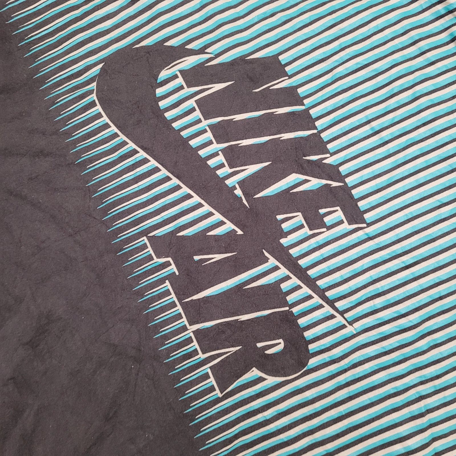 Nike Nike Air "Bad Attitude" Shoebox Monster Shirt Medium 20x26 Size US M / EU 48-50 / 2 - 3 Thumbnail