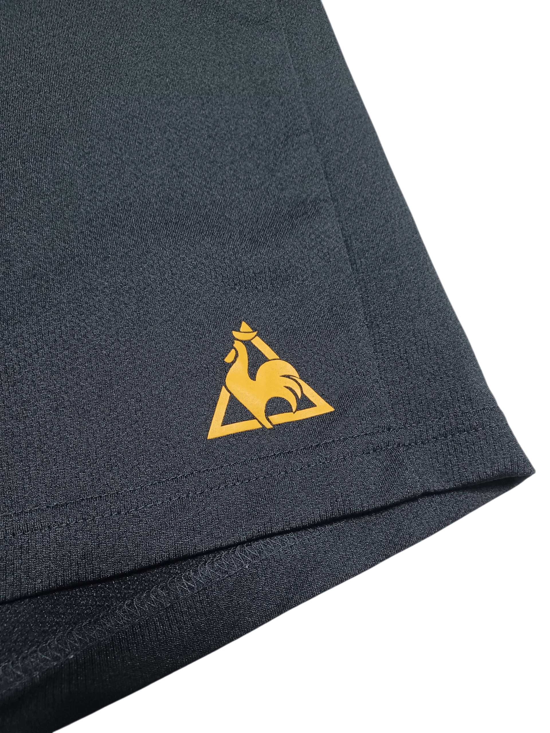 Le Coq Sportif WOLVERHAMPTON LE COQ SPORTIF VINTAGE SOCCER SHORTS Size US 38 / EU 54 - 3 Thumbnail