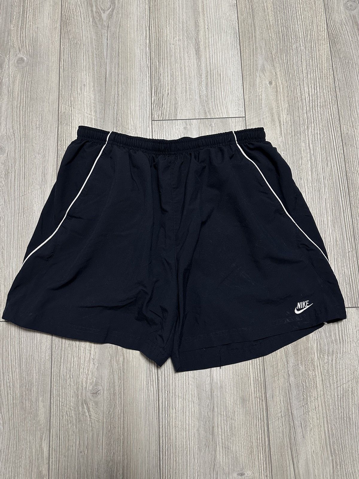 Nike × Vintage Vintage Y2K Nike Nylon Shorts Size US 38 / EU 54 - 1 Thumbnail