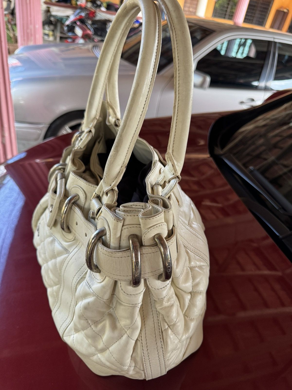 Burberry Burberry Belt White Quilted Leather Tote Bag Size ONE SIZE - 4 Thumbnail