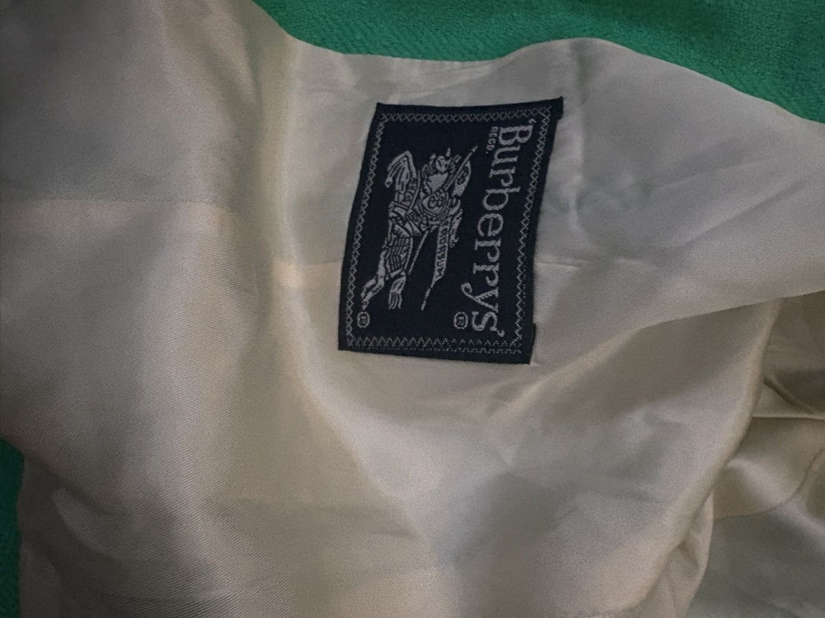 Burberry White and green vintage cardigan Size S / US 4 / IT 40 - 2 Thumbnail