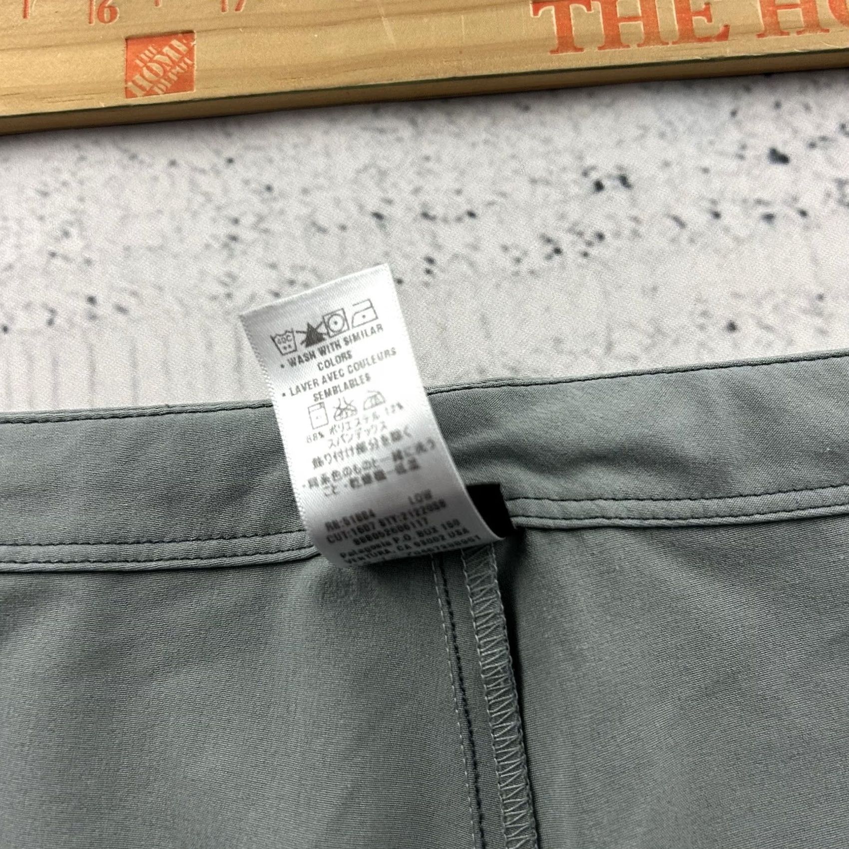 Patagonia Patagonia Gray Cropped Pants Women's 12 Lightweight Tie Waist Pant Size 34" / US 12 / IT 48 - 6 Thumbnail