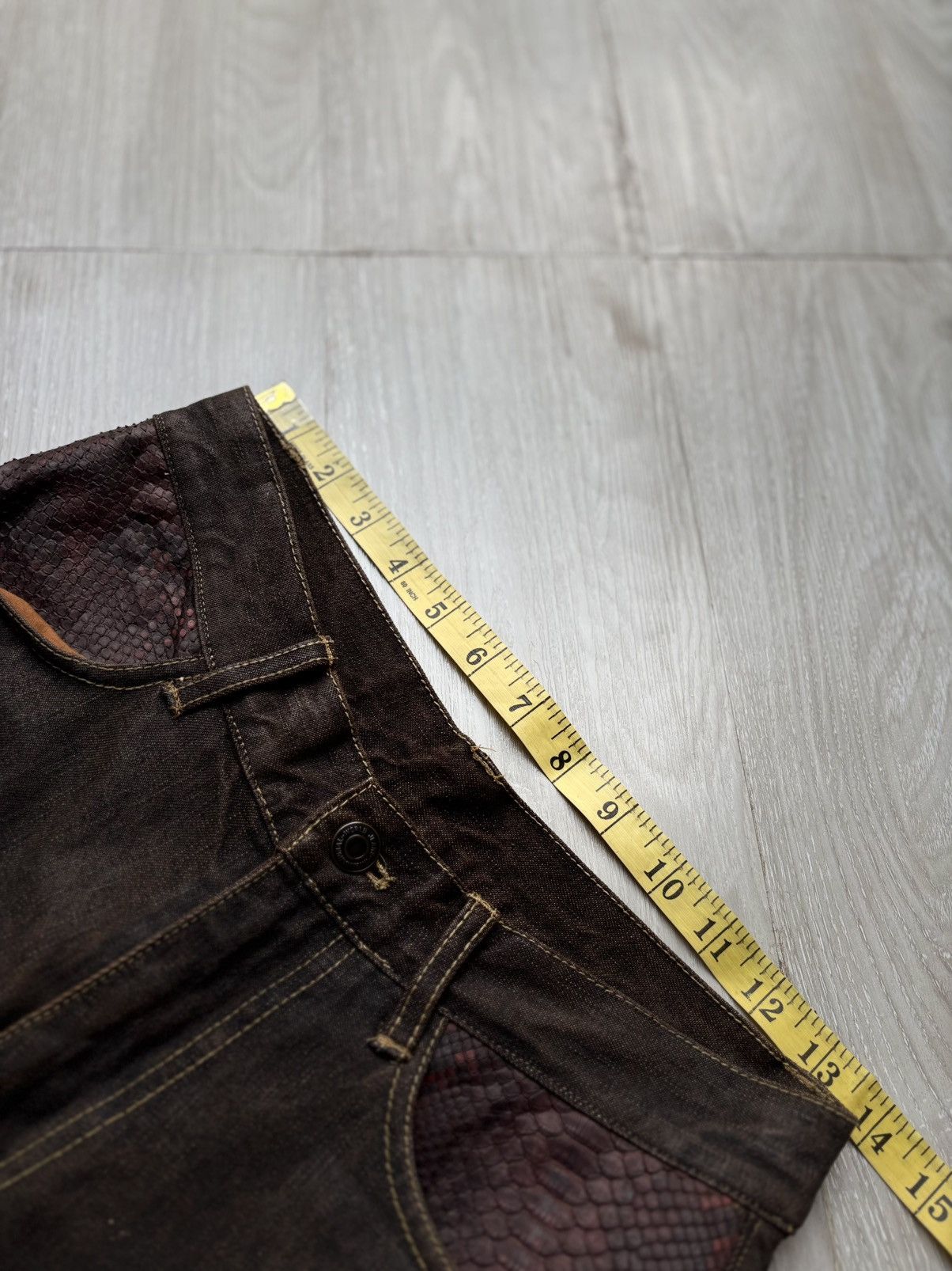 Japanese Brand ADMIX ELEMENTS phyton distressed flare jeans Size US 27 - 8 Thumbnail
