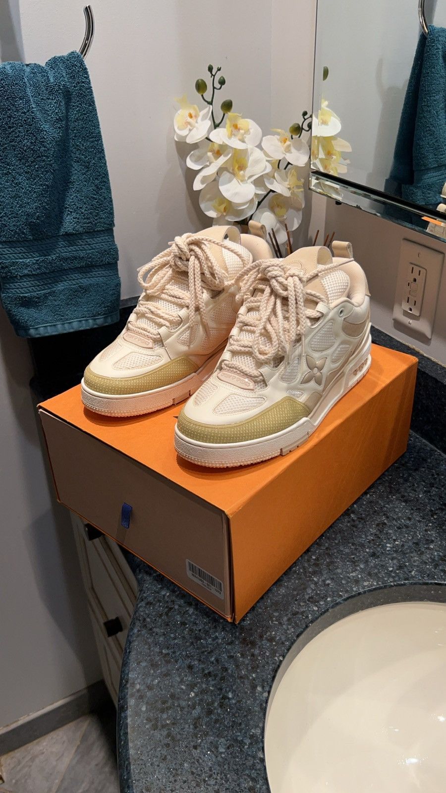 Louis Vuitton Louis Vuitton Skate Trainer ‘Tan/White’ Size 9LV With Box Size US 9 / EU 42 - 6 Thumbnail