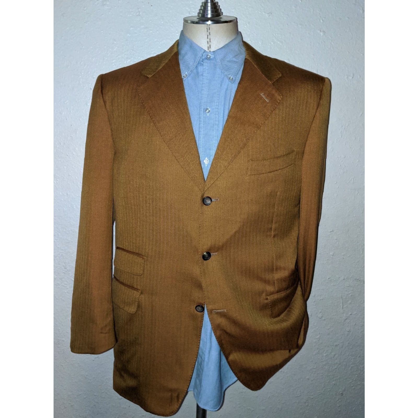 Canali VINTAGE Canali Sport Coat Jacket THREE-BUTTON 100% Cashmere Brown Ticket Pocket Notch Lapel Herringbone Regular 44R EUC Mens Size US S / EU 44-46 / 1 - 3 Thumbnail