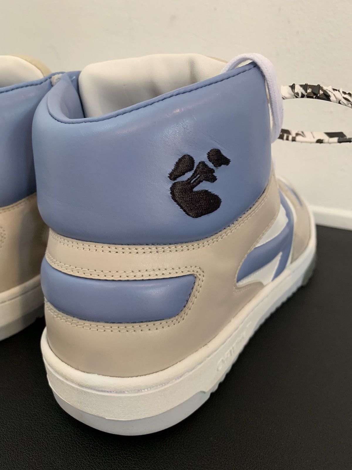 Off-White Off-White Vintage Classic High Sneakers Size US 11 / EU 44 - 12 Thumbnail