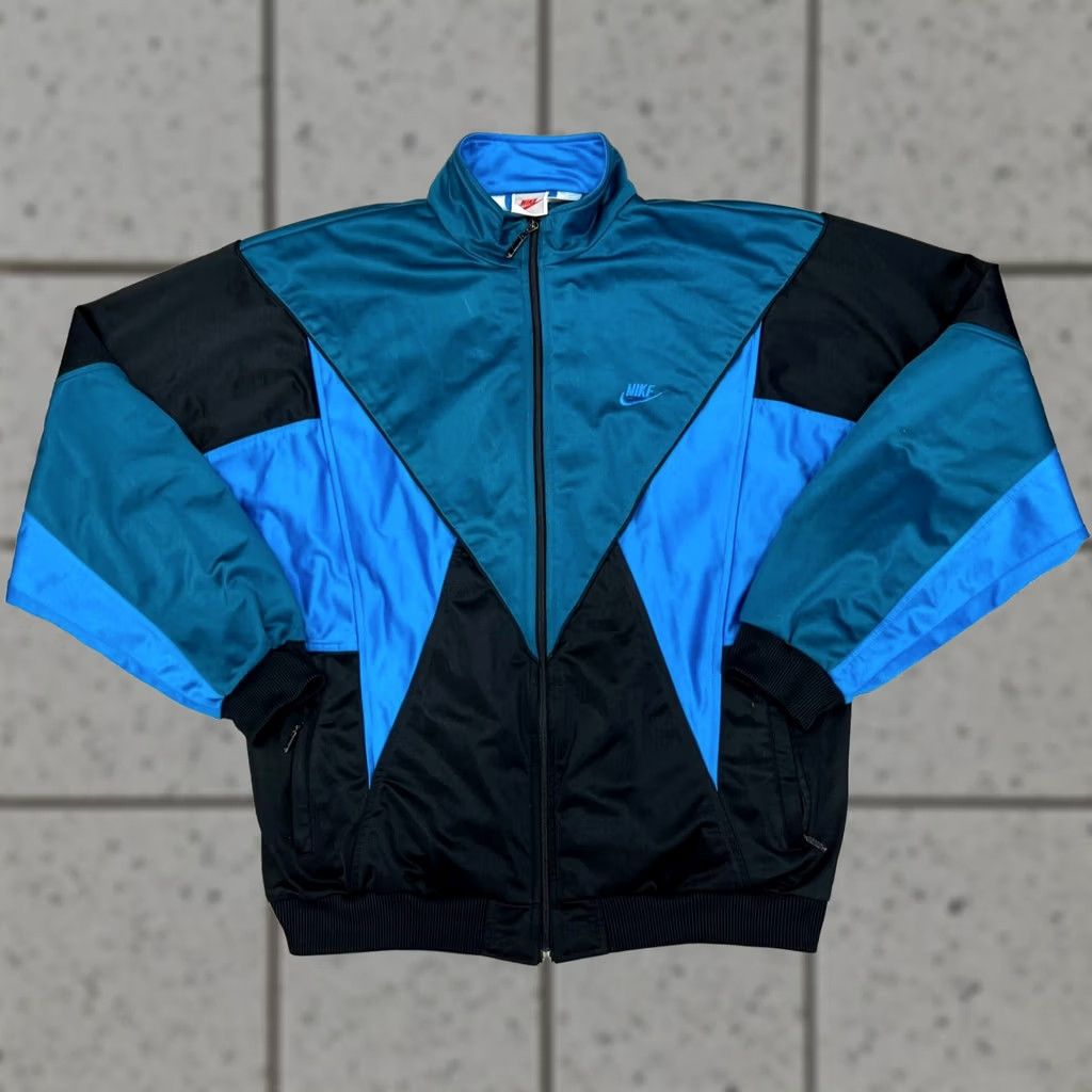 Nike VINTAGE Nike Track Jacket Men L Blue Jacket Mens Track Jacket L Nike Blue Vintage Size US L / EU 52-54 / 3 - 1 Thumbnail
