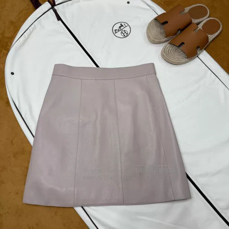 Hermes Hermes Beige Stud Sheepskin Skirt Size 24" / US 00 / IT 34 - 2 Thumbnail