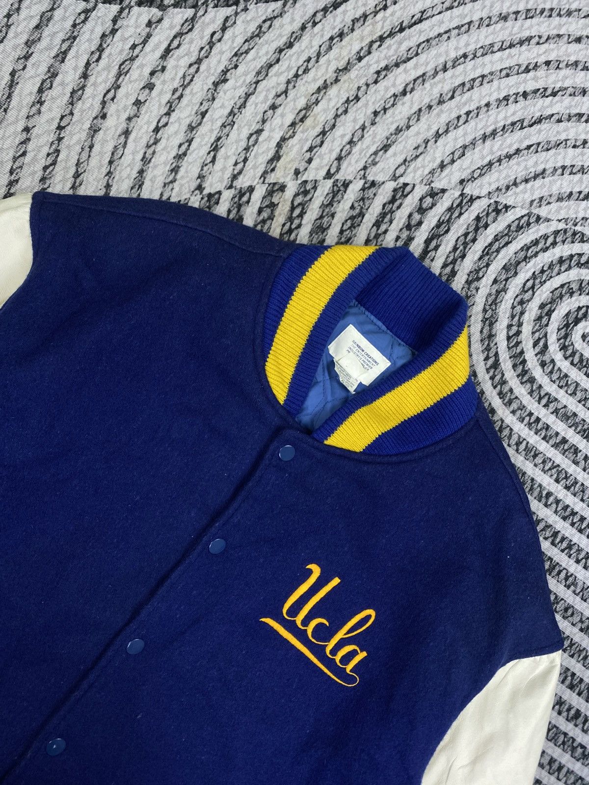 Rainbow Country 🔥Vintage 80s UCLA Embroidery Leather Sleeve Varsity Jacket Size US XL / EU 56 / 4 - 7 Thumbnail