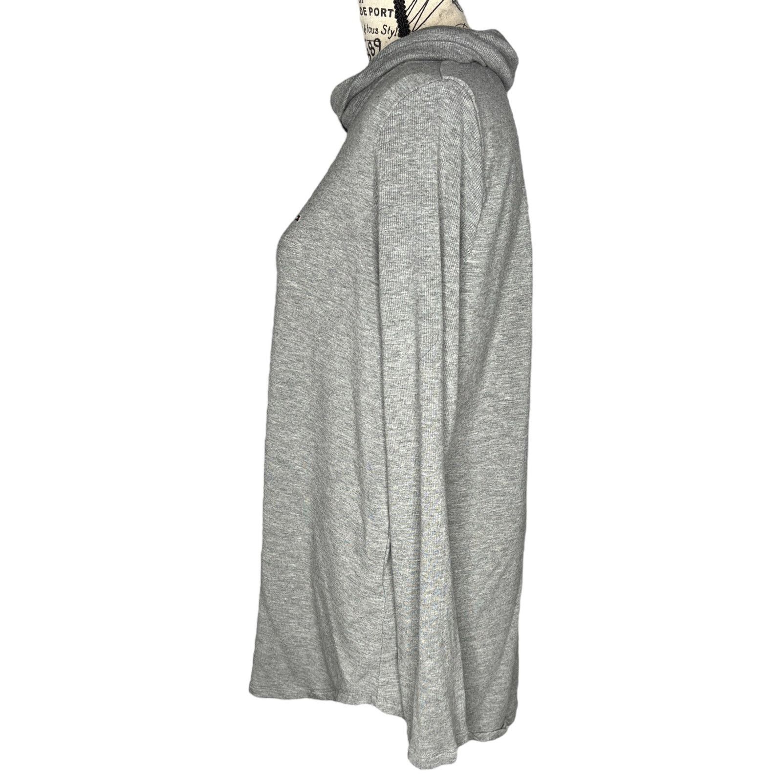 Tommy Hilfiger Ribbed Arm Long Sleeve Pullover Turtleneck Size M / US 6-8 / IT 42-44 - 2 Thumbnail