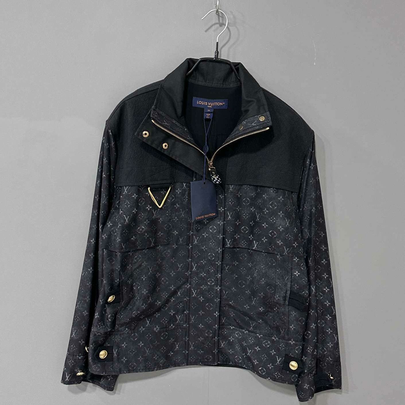 Louis Vuitton Louis Vuitton Black Jacket it_34 Women Size XXS / US 00 / IT 34 - 1 Thumbnail