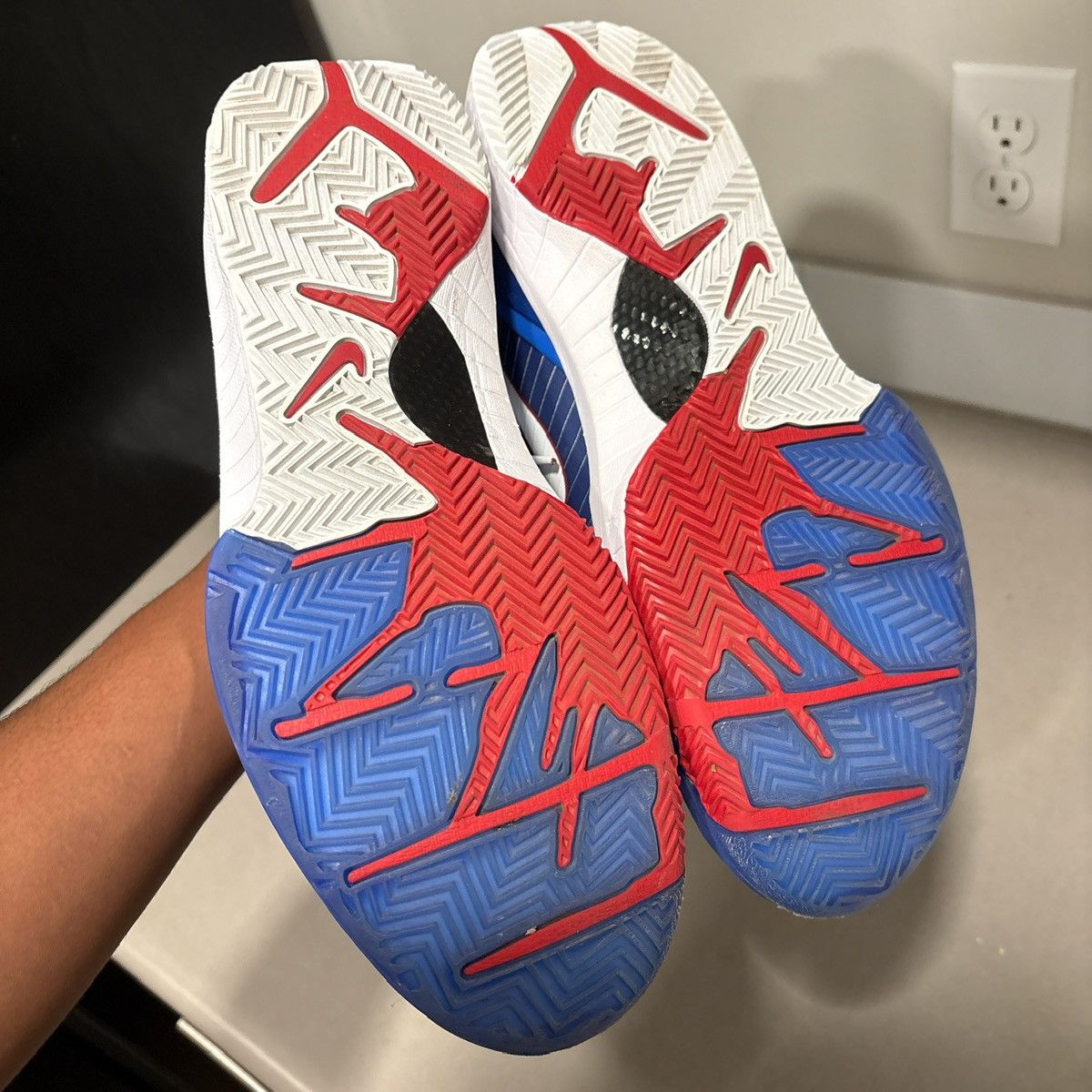 Nike Nike kobe 4 Protro Philly Size US 11 / EU 44 - 6 Thumbnail
