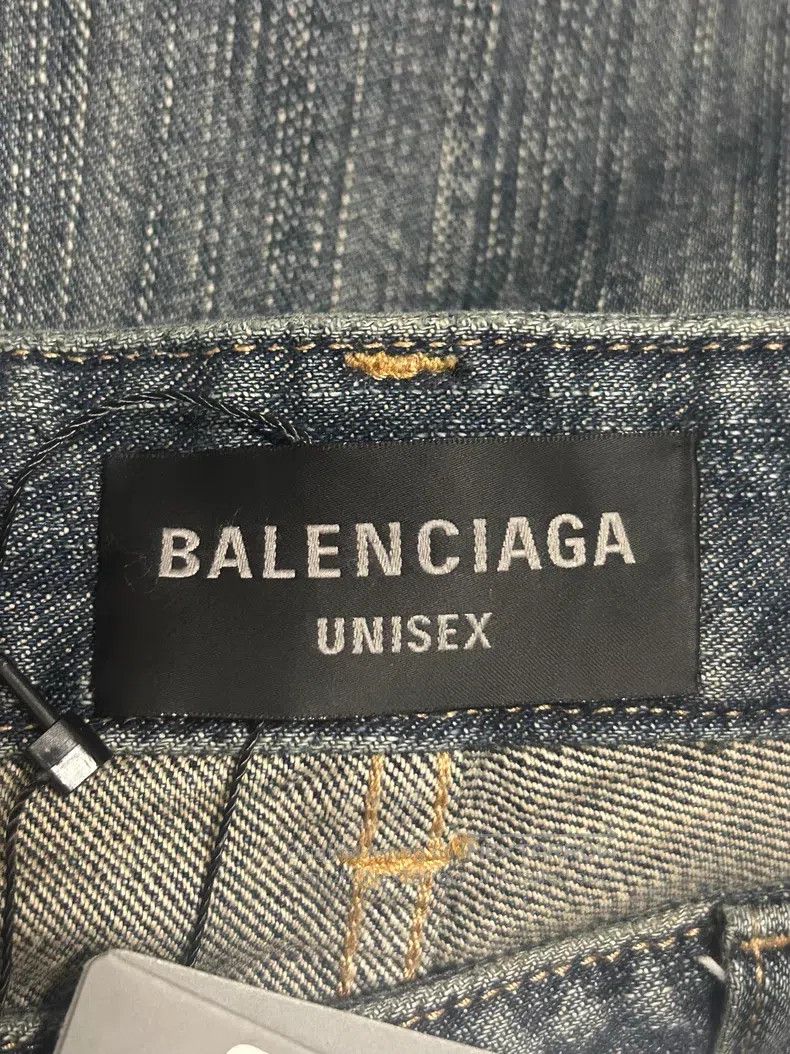 Balenciaga Balenciaga size M Washed Flared Letter Logo Denim Pants Size US 27 - 3 Thumbnail