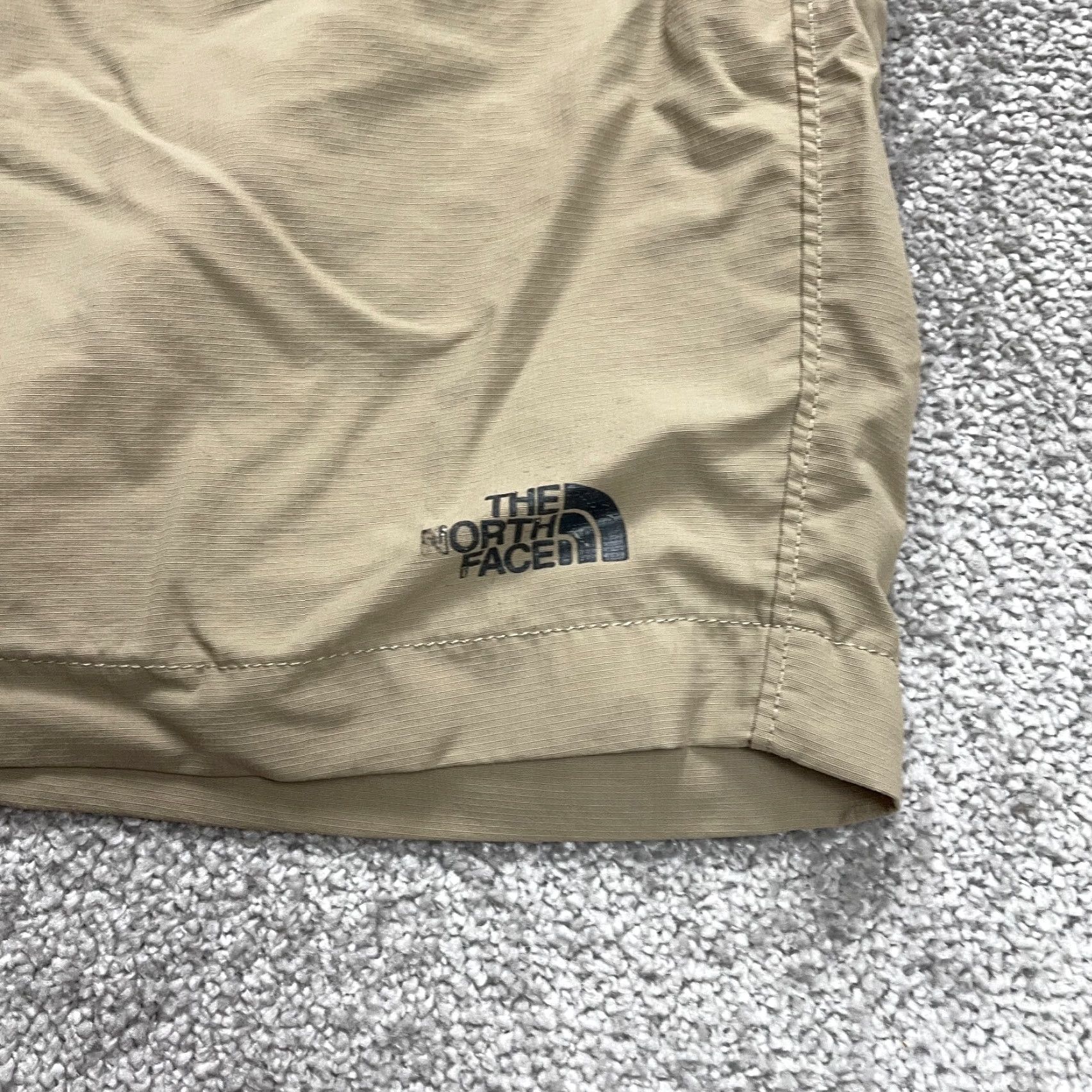 The North Face VINTAGE? No. The North Face Chino Shorts Mens 40 Brown Flat Front Nylon Active Outdoor Golf Size US 40 / EU 56 - 4 Thumbnail
