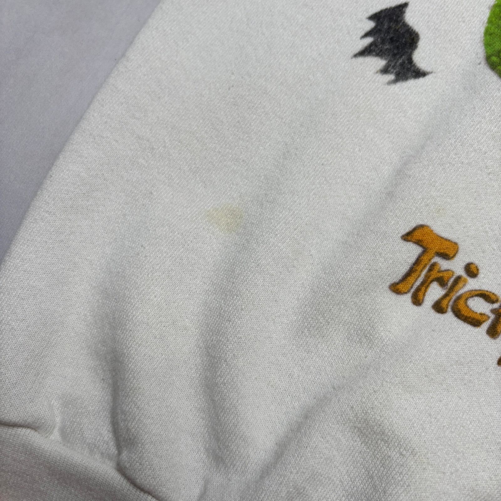 Vintage Vintage 80s Trick Or Treat Halloween Sweatshirt Small Size US S / EU 44-46 / 1 - 11 Thumbnail