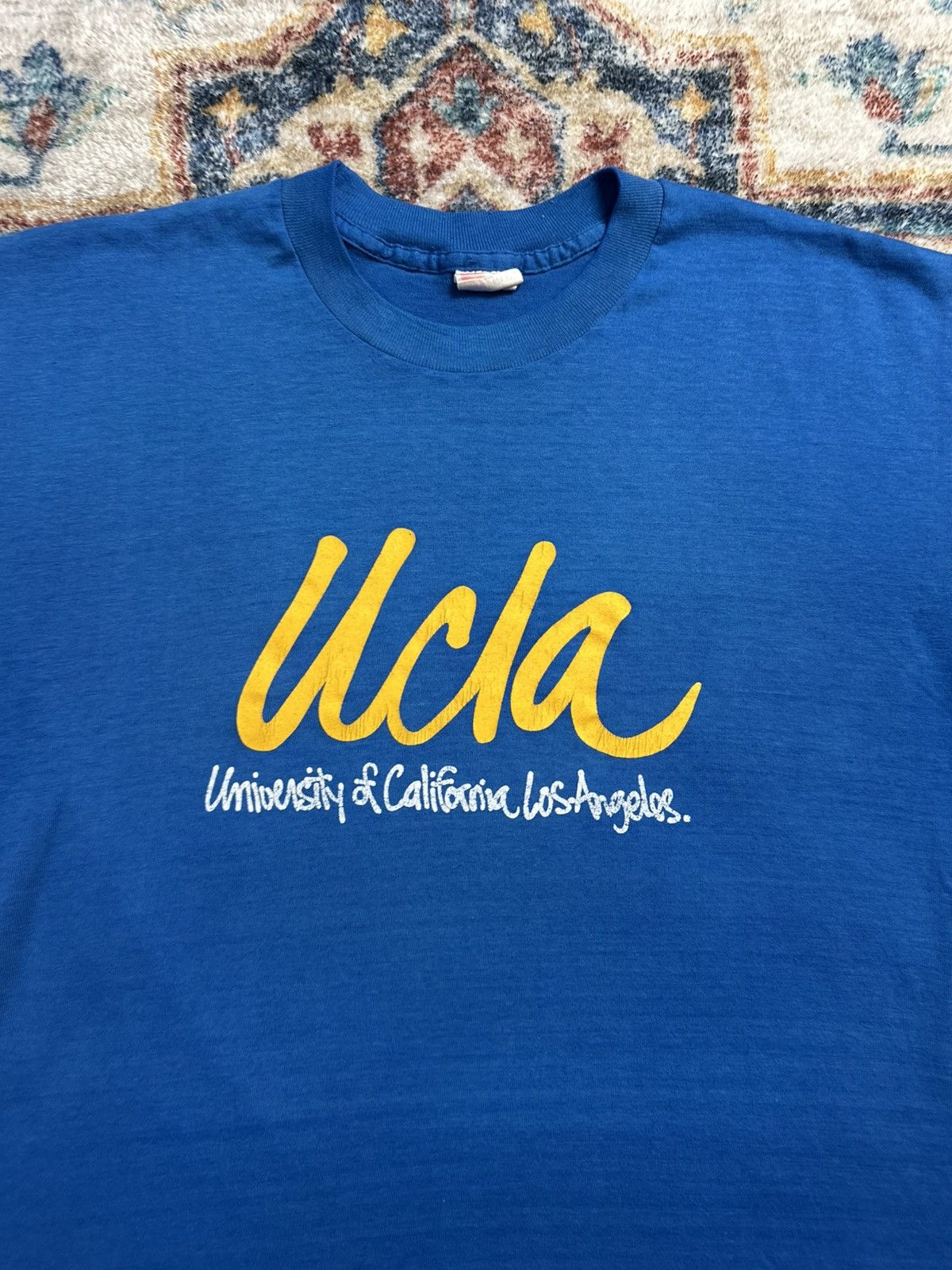 Vintage Vintage 80s UCLA Spellout T-shirt Large Size US L / EU 52-54 / 3 - 4 Thumbnail