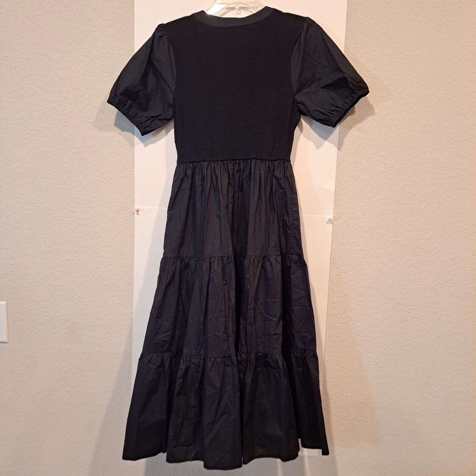 Other Brave & True Bella Goes North V-Neck Midi Dress Black Sz S Size S / US 4 / IT 40 - 12 Thumbnail
