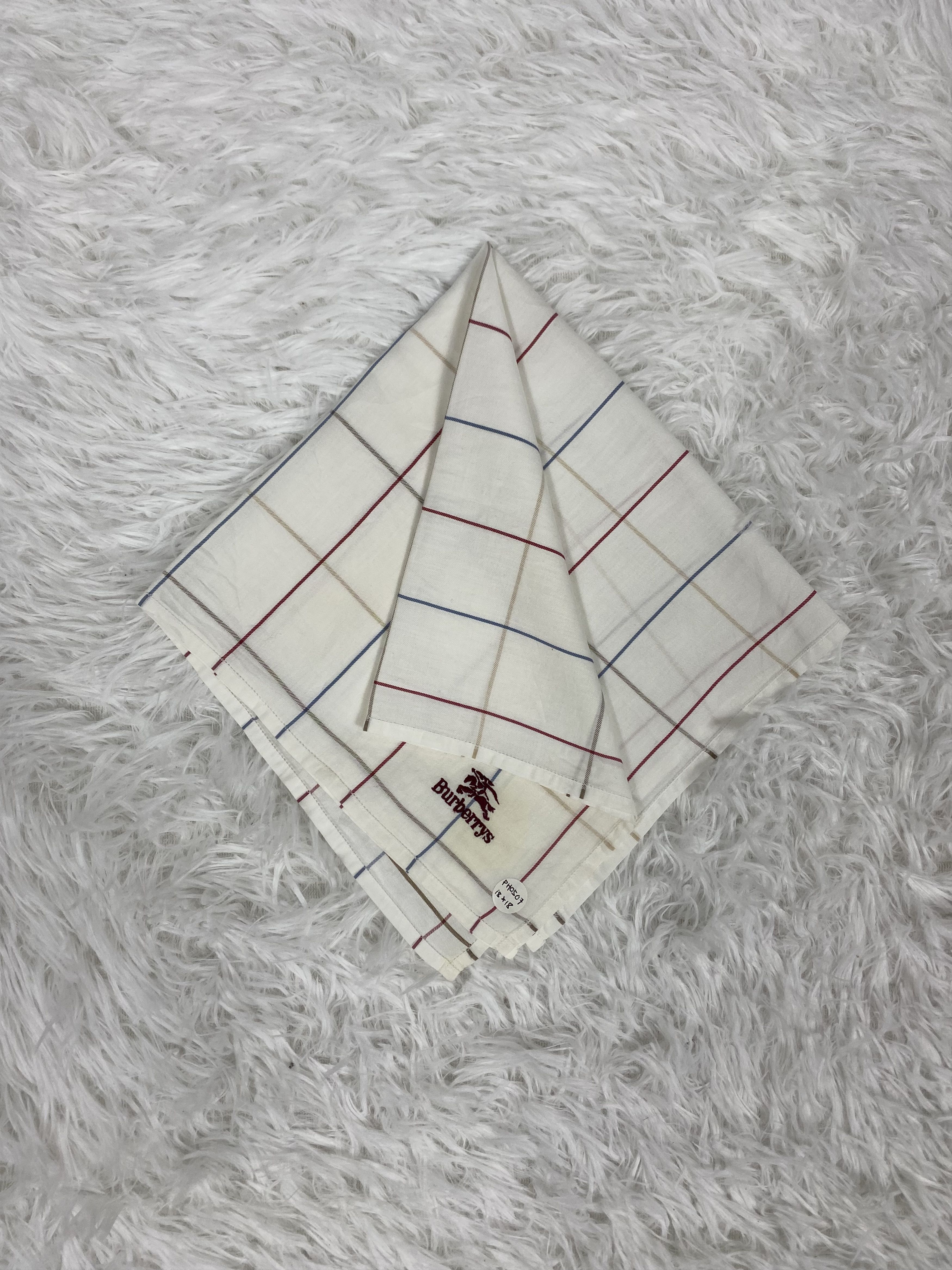 Burberry Vintage Burberry Handkerchief Neckerchief PH0507 Size ONE SIZE - 1 Thumbnail