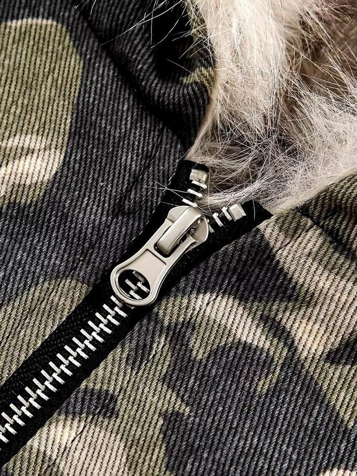 Japanese Brand Camo Zip-Up Hoodie with Faux Fur Lining Size US M / EU 48-50 / 2 - 6 Thumbnail