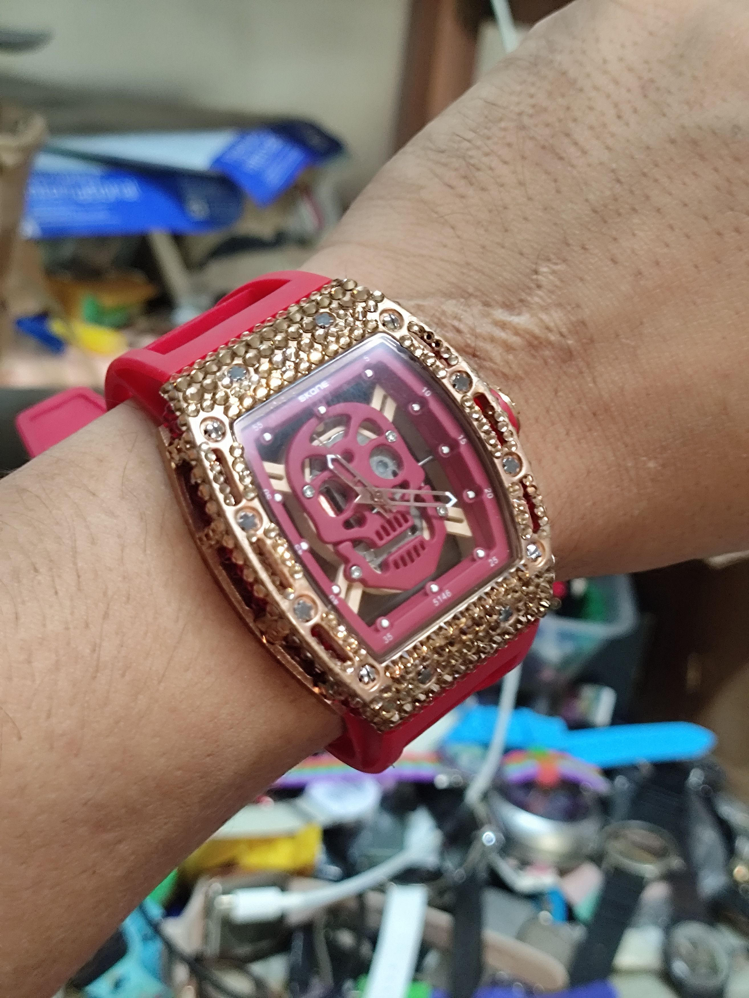 Other RARE 💥 SKULLS RED MONSTER 💀 Japan Punk Watch Size ONE SIZE - 1 Thumbnail