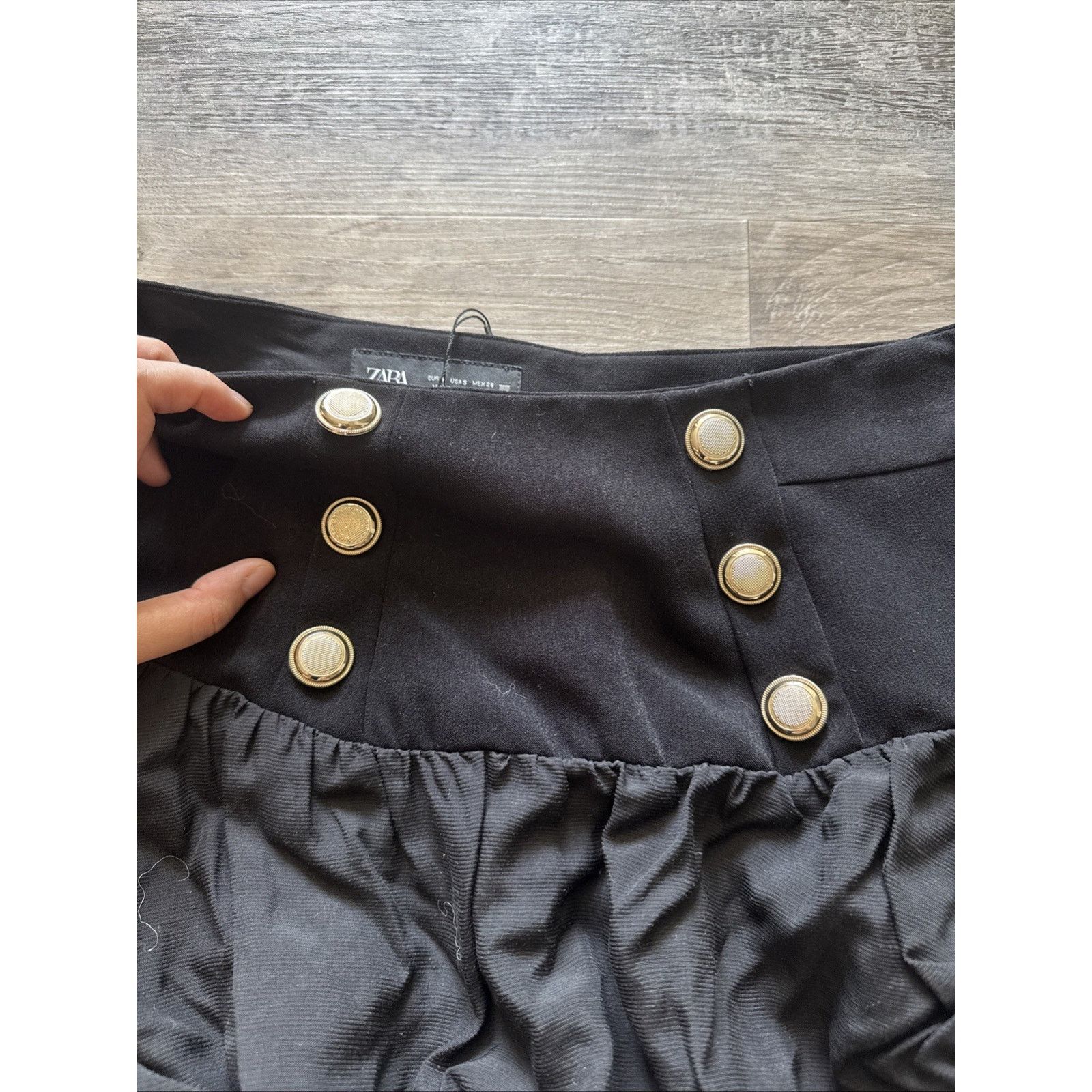 Zara Zara Black Ballon Skirt With Gold Buttons Size S Brand New Size 26" / US 2 / IT 38 - 5 Thumbnail