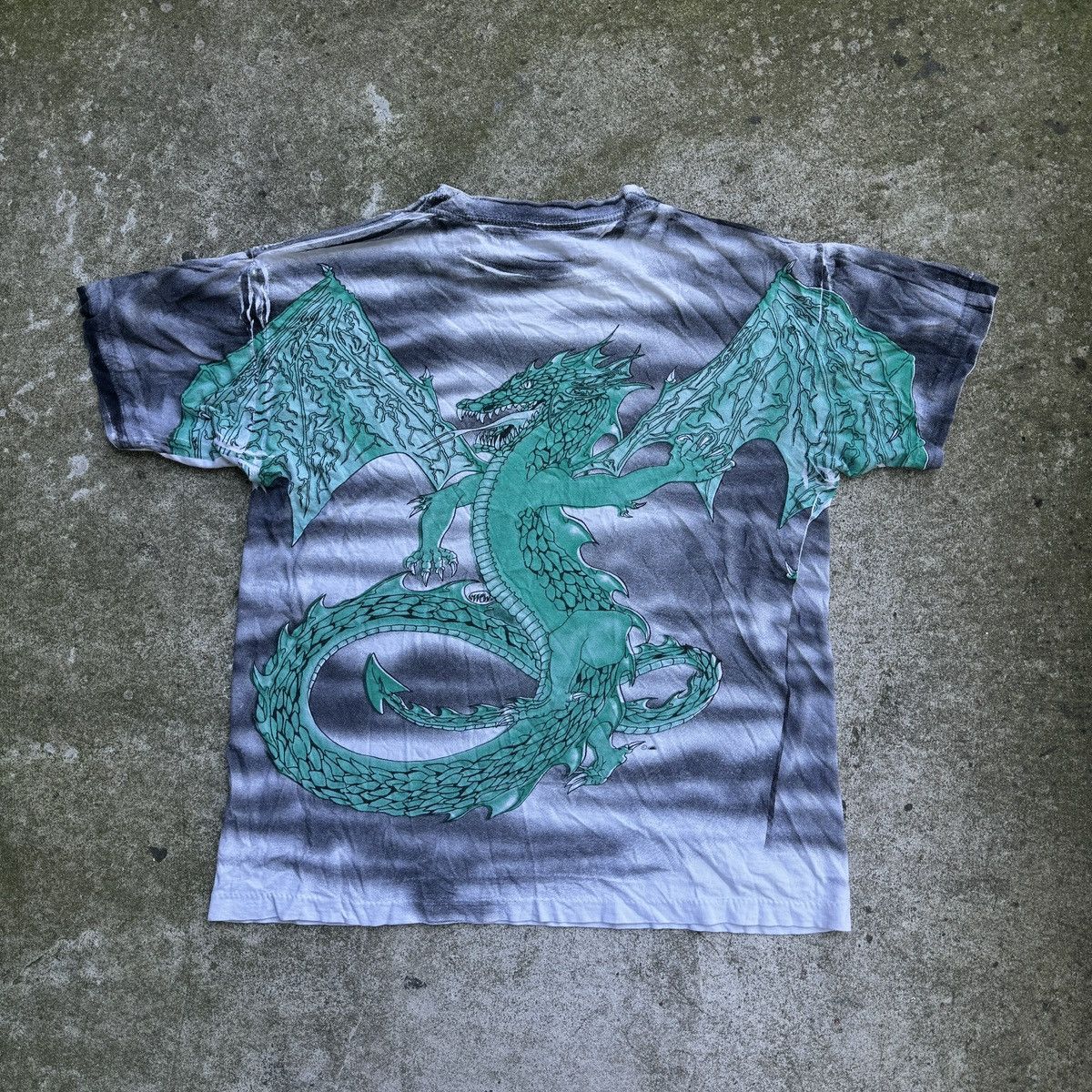 Vintage 90s Paper Thin Dragon Shirt Faded Thrashed ERD Distressed Size US L / EU 52-54 / 3 - 8 Thumbnail