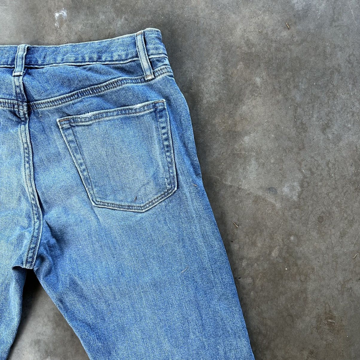Japanese Brand Vintage Japanese Jean Faded Distressed Denim Pant W33 Size US 33 - 12 Thumbnail