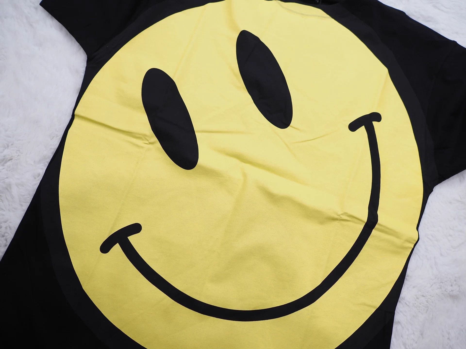 Raf Simons Raf Simons 20SS Black Smiley Short Sleeve Size US S / EU 44-46 / 1 - 3 Thumbnail