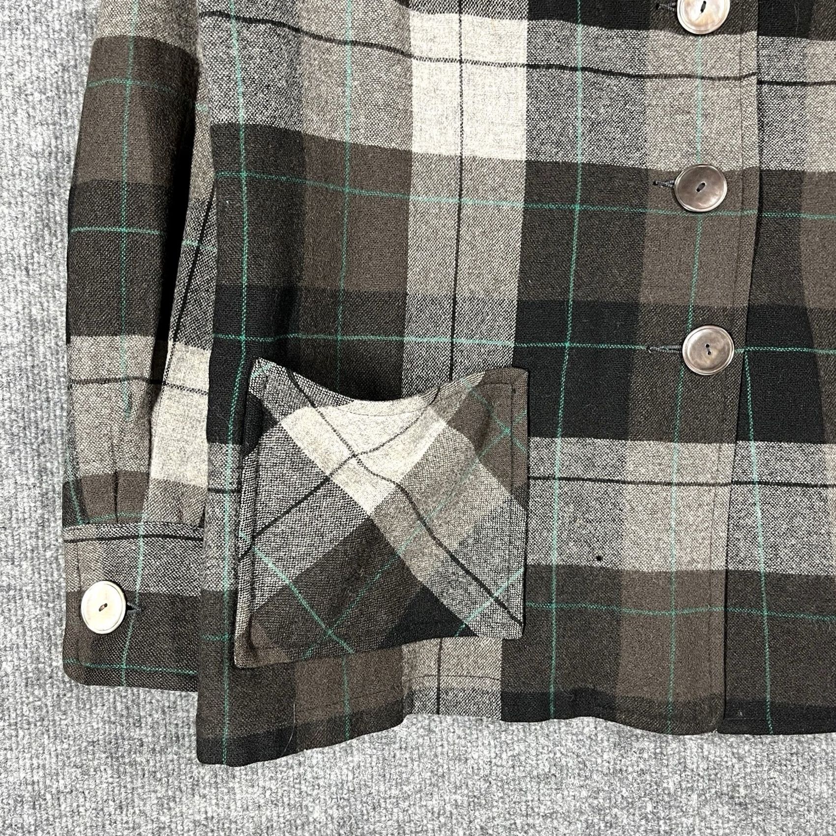 Pendleton VINTAGE Pendleton Jacket Shirt Womens L Black Wool Plaid 40s 50s 49er Shacket Rockabilly Decade 1950s Mens Womens Boys Girls Size L / US 10 / IT 46 - 4 Thumbnail
