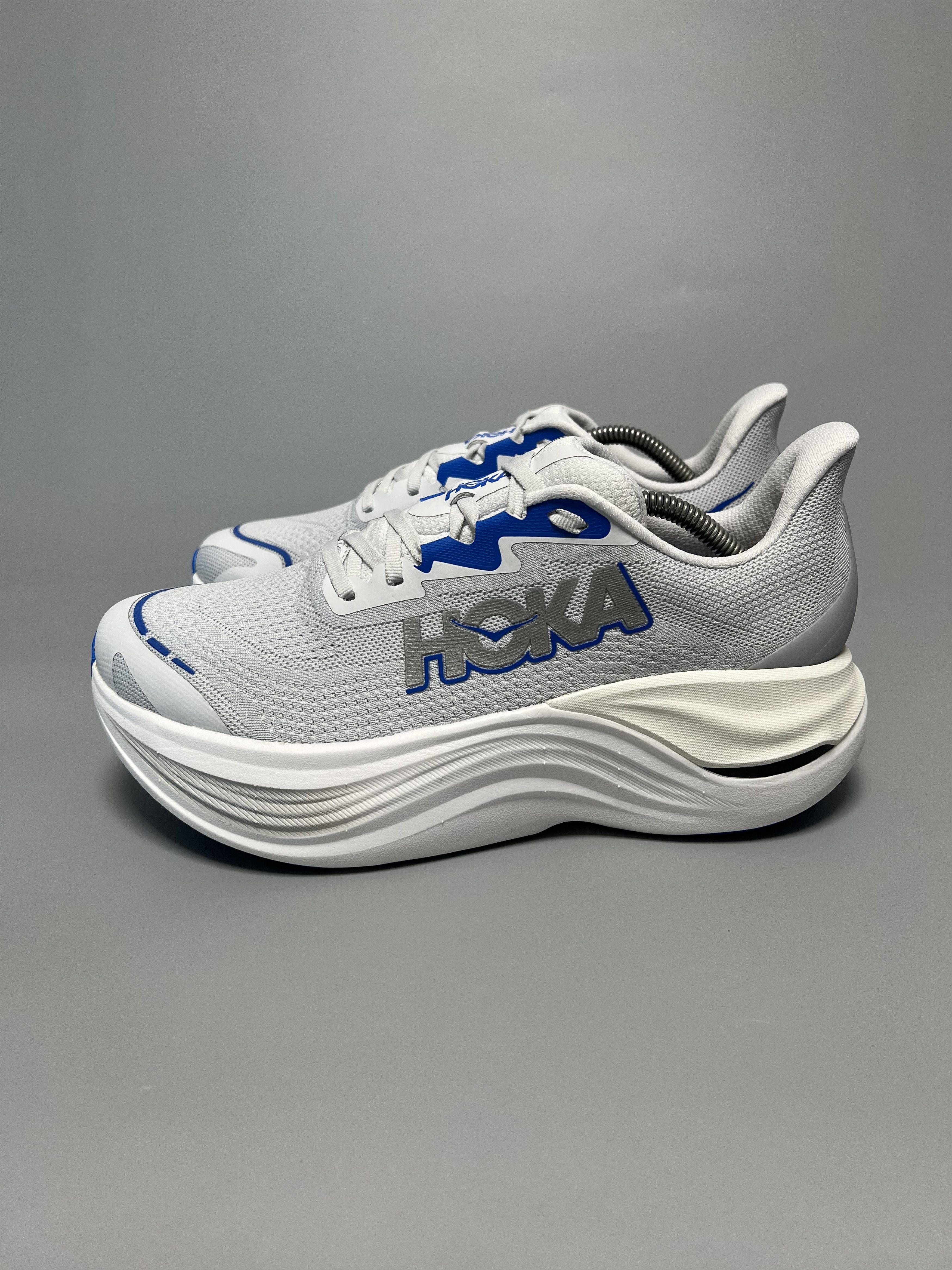 Hoka Hoka One One Skyward X (Carbon Plate) Running Shoes Size US 9 / EU 42 - 2 Thumbnail