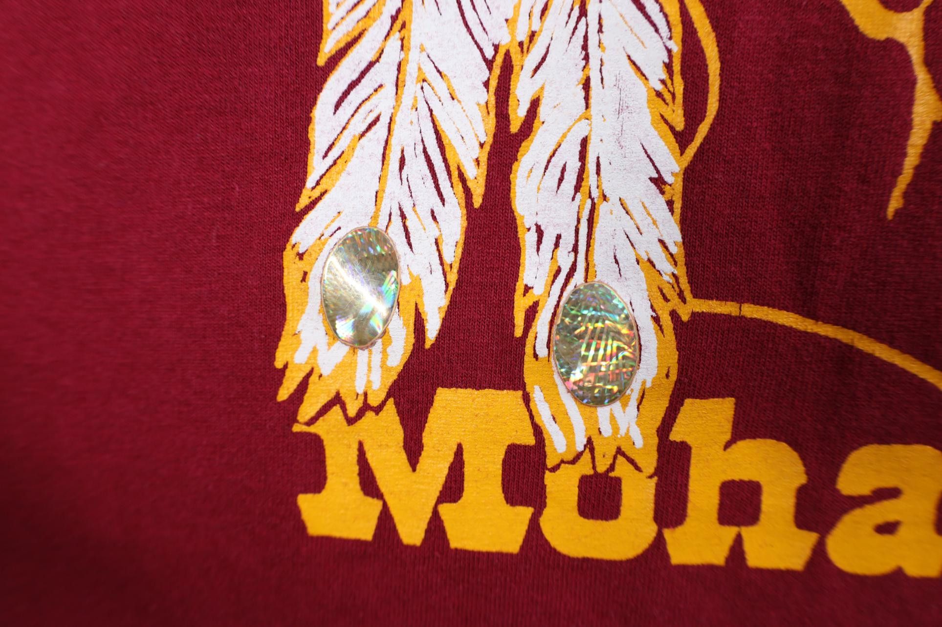 Vintage Vintage 90s Streetwear Mohawks Feather Head T-Shirt USA Size US M / EU 48-50 / 2 - 6 Thumbnail
