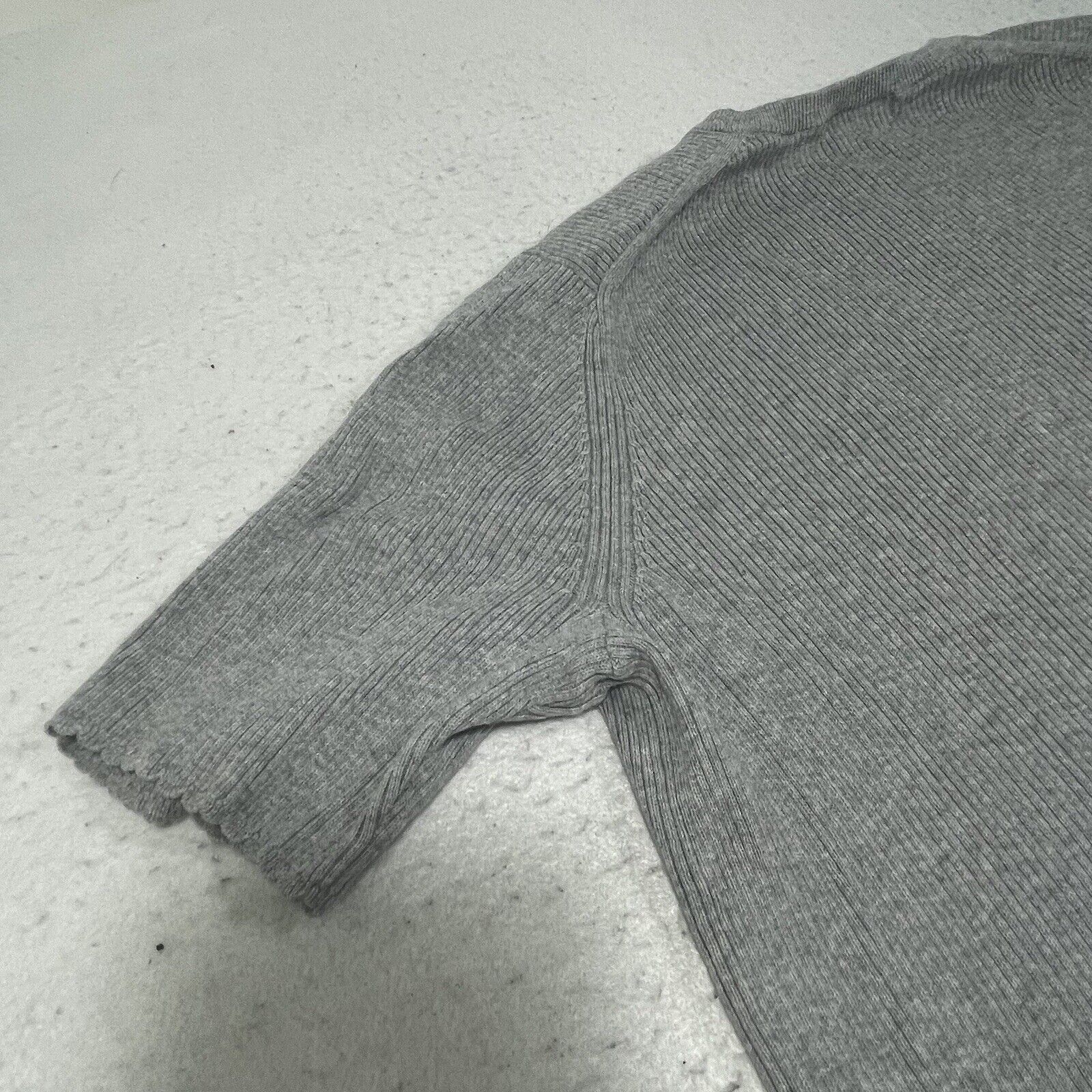Uniqlo Uniqlo Gray Circle Neck Ribbed T-Shirt Cotton Top Size XL / US 12-14 / IT 48-50 - 14 Thumbnail