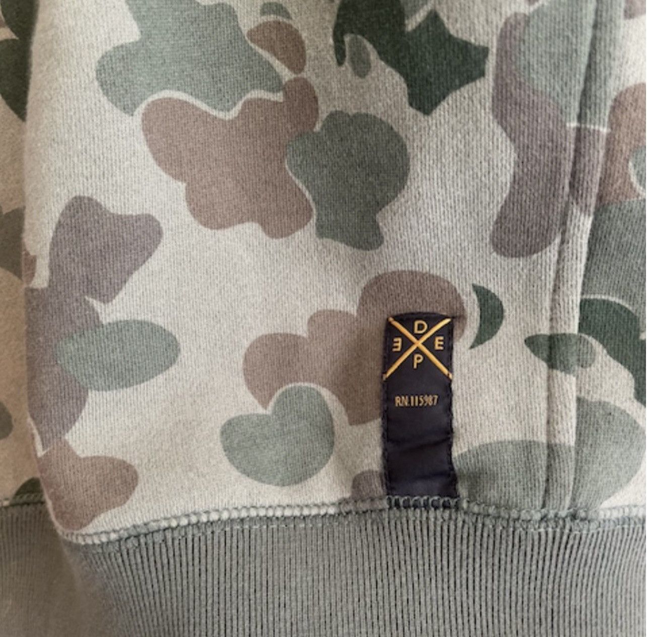 10 Deep 10.DEEP NEW YORK GREEN CAMO PULLOVER SIZE XL Size US XL / EU 56 / 4 - 5 Thumbnail