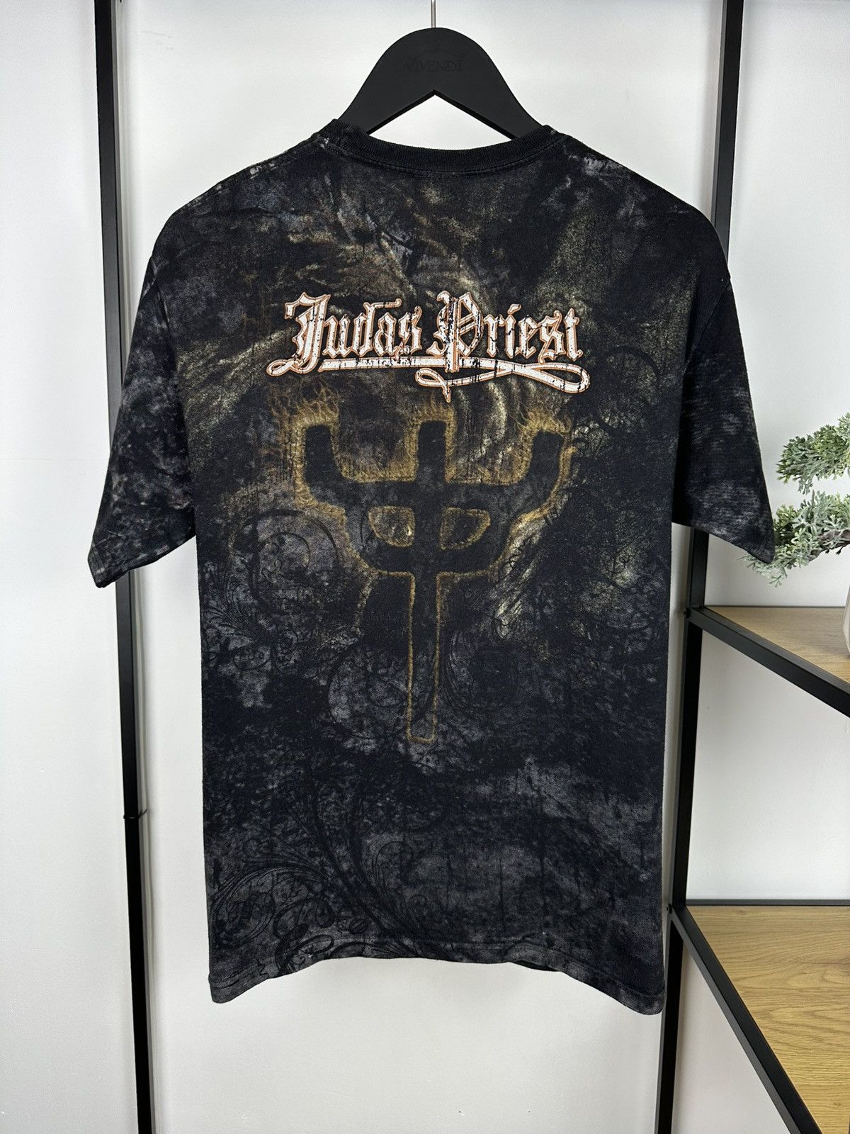 Band Tees × Vintage Judas Priest Sad Wings of Destiny Vintage T-shirt Album Men Size US M / EU 48-50 / 2 - 9 Thumbnail
