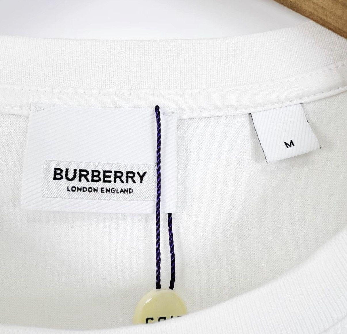 Burberry Burberry White Letter Logo Print Short Sleeve T-Shirt K12 Size US M / EU 48-50 / 2 - 4 Thumbnail