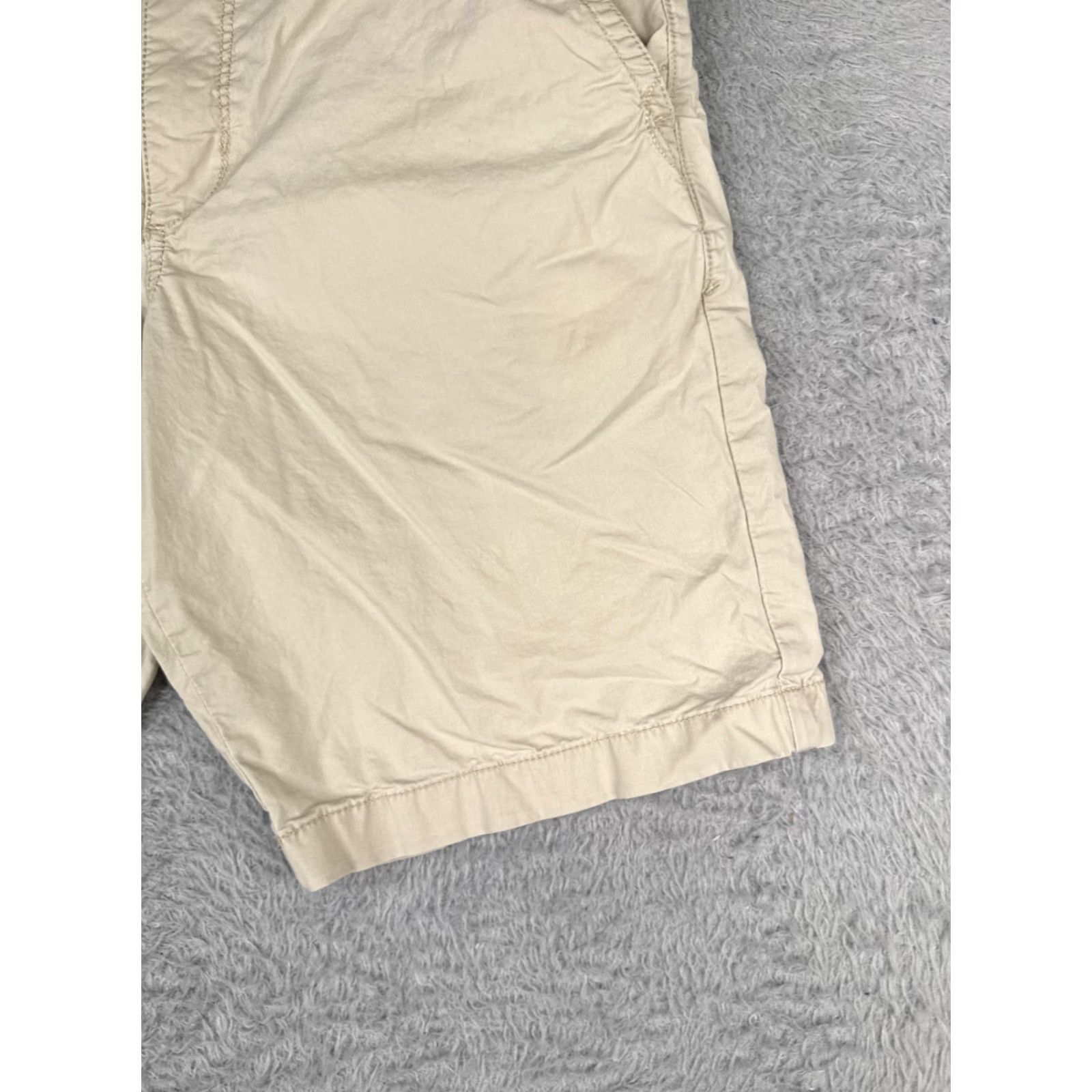 Tommy Bahama Tommy Bahama Shorts Men 30 Beige Chino Cotton Blend Flat Front Vacation 30x9 Size US 30 / EU 46 - 2 Thumbnail