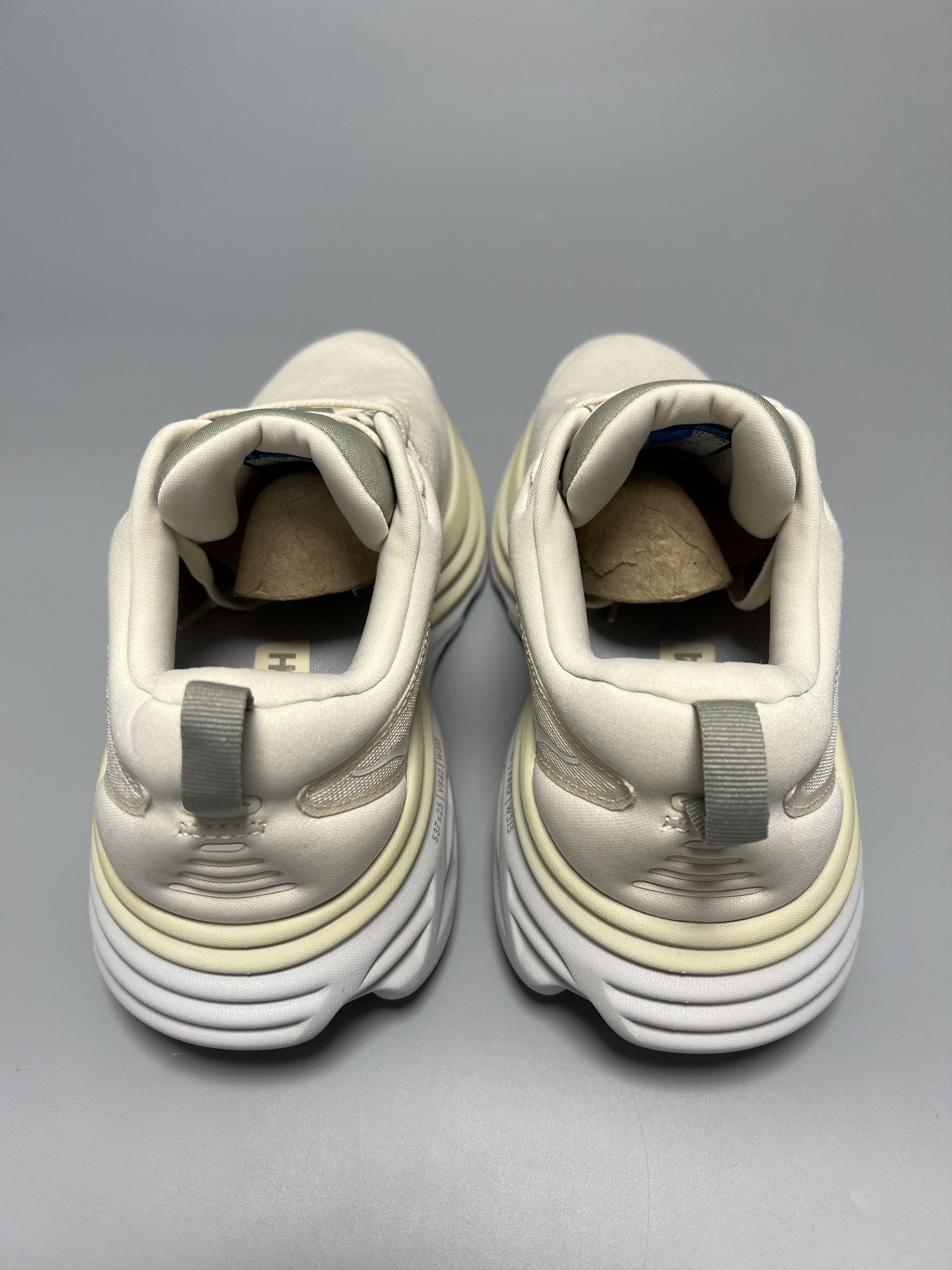 Hoka 9.5 EE Hoka One One Bondi 8 Wide Running Shoes Gym Walking Size US 9.5 / EU 42-43 - 14 Thumbnail