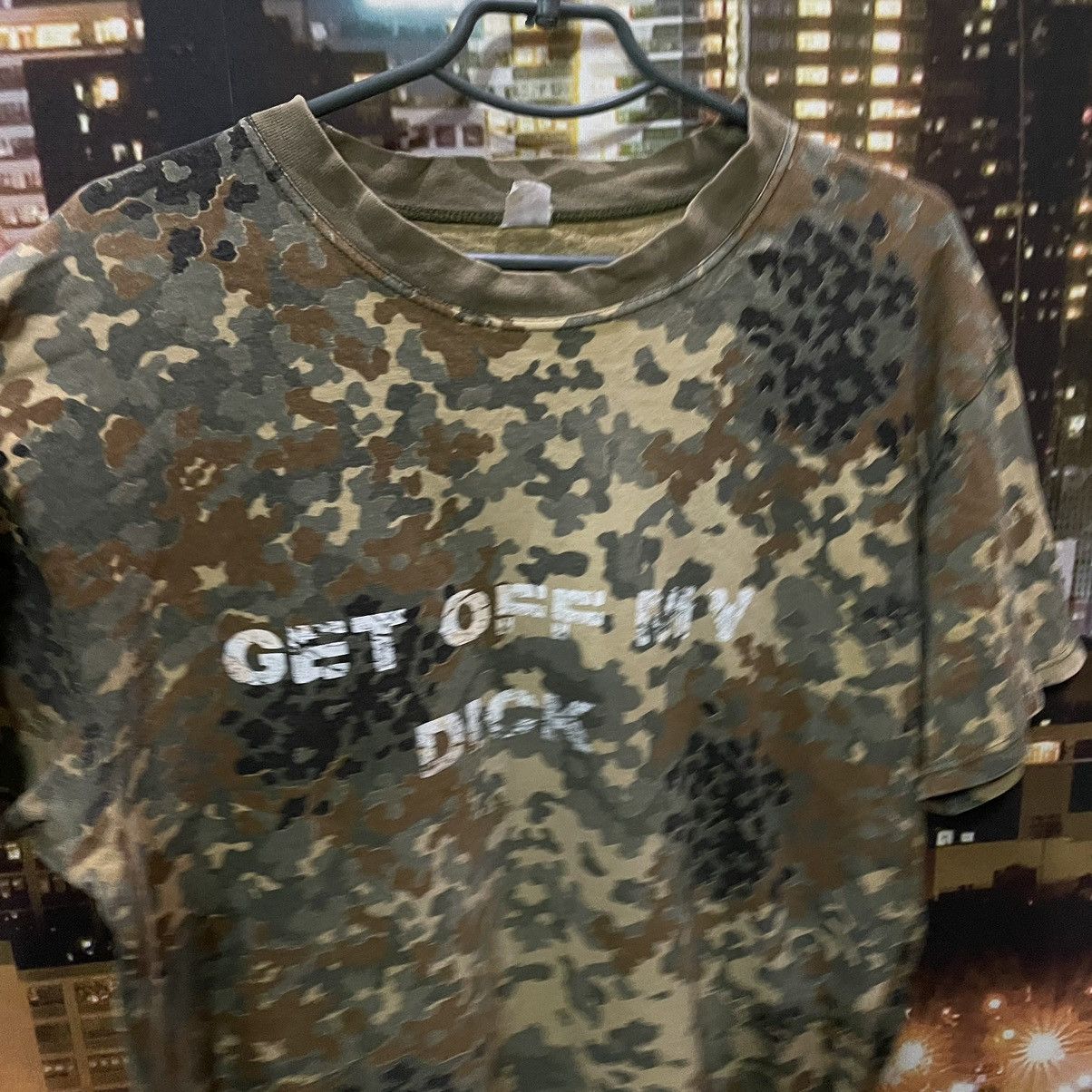 Band Tees VINTAGE 90S CAMOUFLAGE TEE GET OFF MY DICK PENIS FUNNY PORNO Size US XL / EU 56 / 4 - 5 Thumbnail