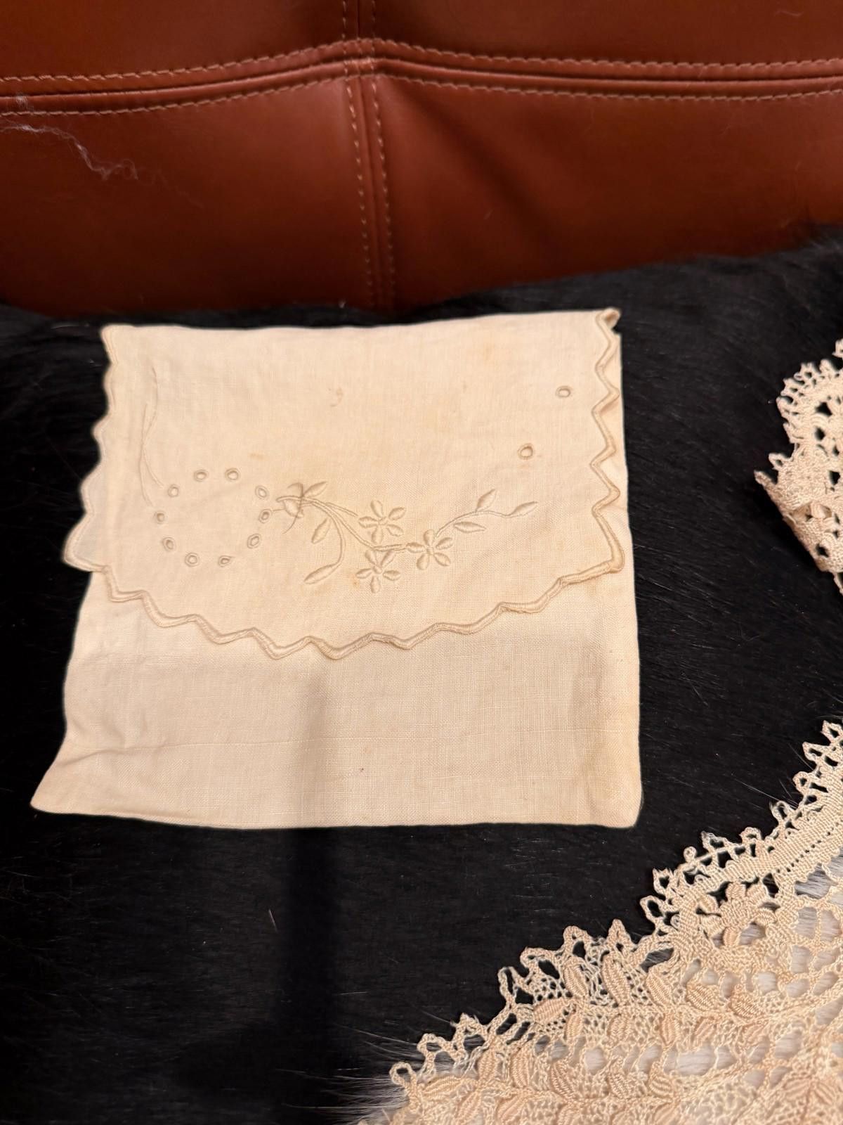Other Antique Bedfordshire Cluny Lace Lappet Scarf w Original Case Size ONE SIZE - 4 Thumbnail