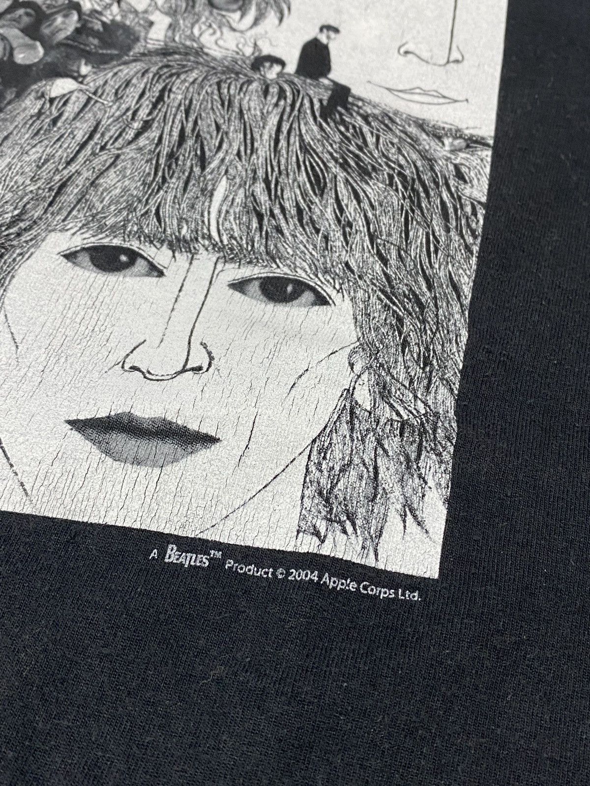 Band Tees Beatles Apple Revolver vintage 2005 t-shirt fade face print Size US M / EU 48-50 / 2 - 3 Thumbnail