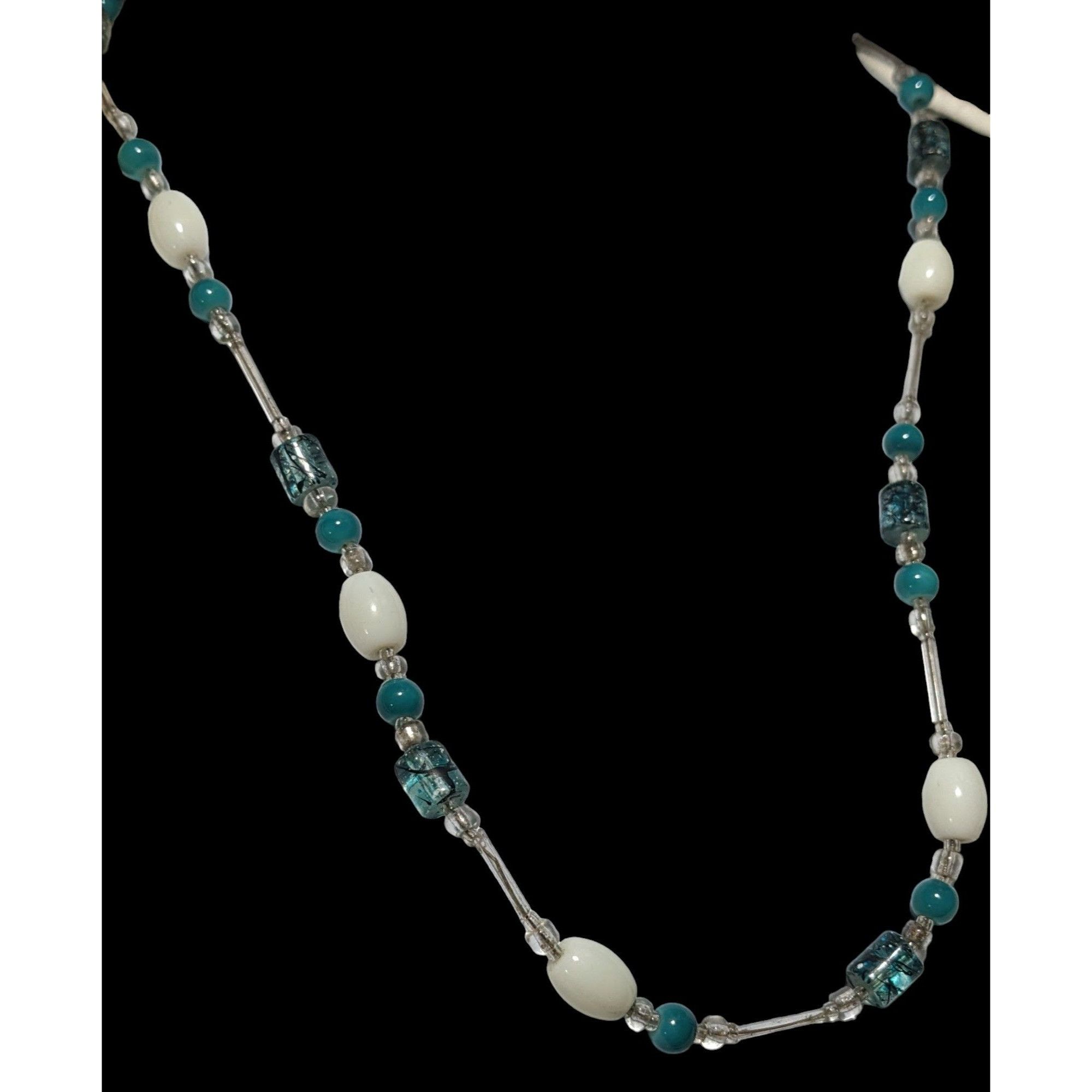 Other Blue And White Glass Beaded Toggle Necklace Size ONE SIZE - 4 Thumbnail