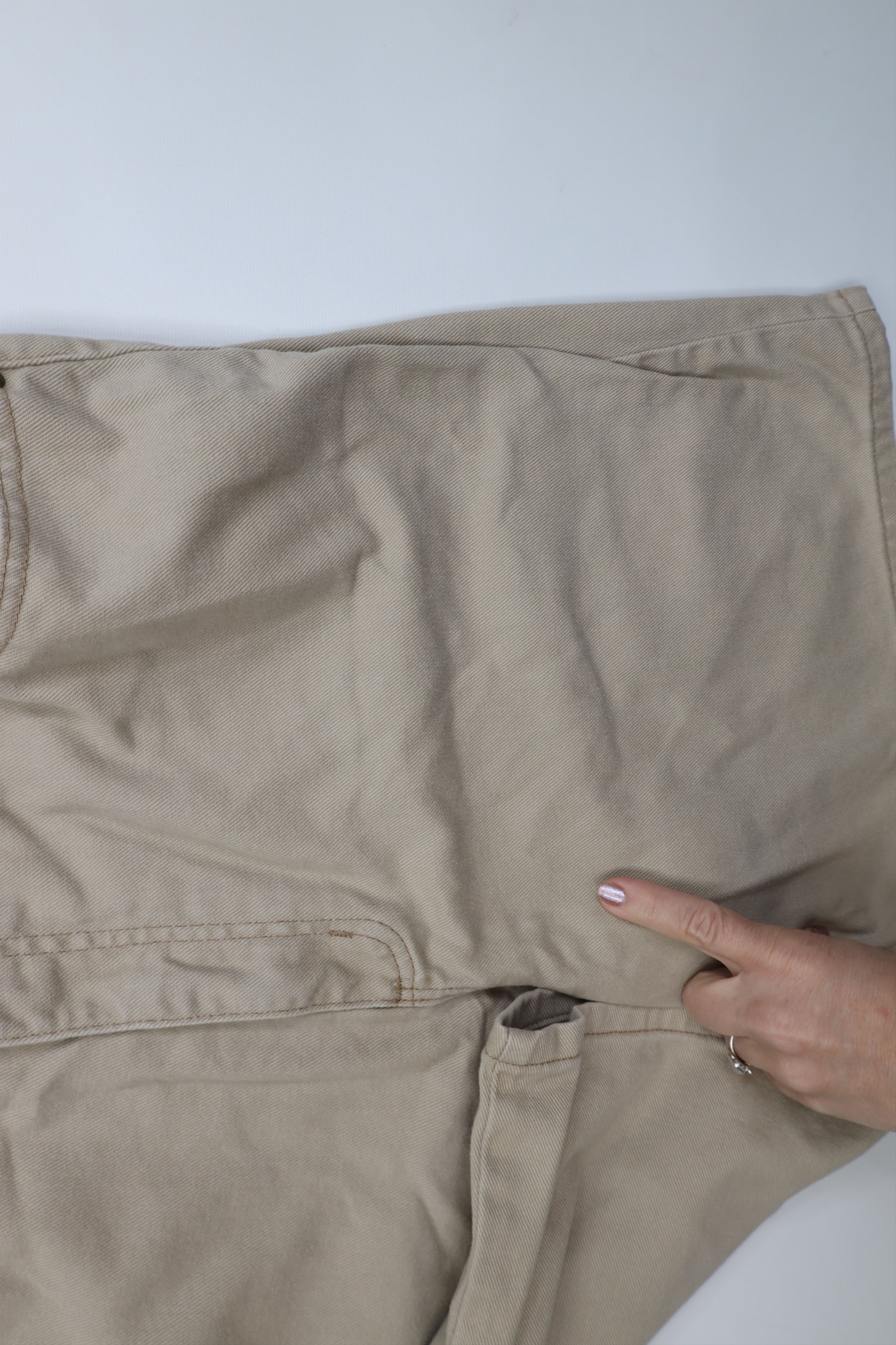 L.L. Bean Vintage 90s LL Bean Knee Denim Jean Shorts Beige Cotton Size US 34 / EU 50 - 12 Thumbnail