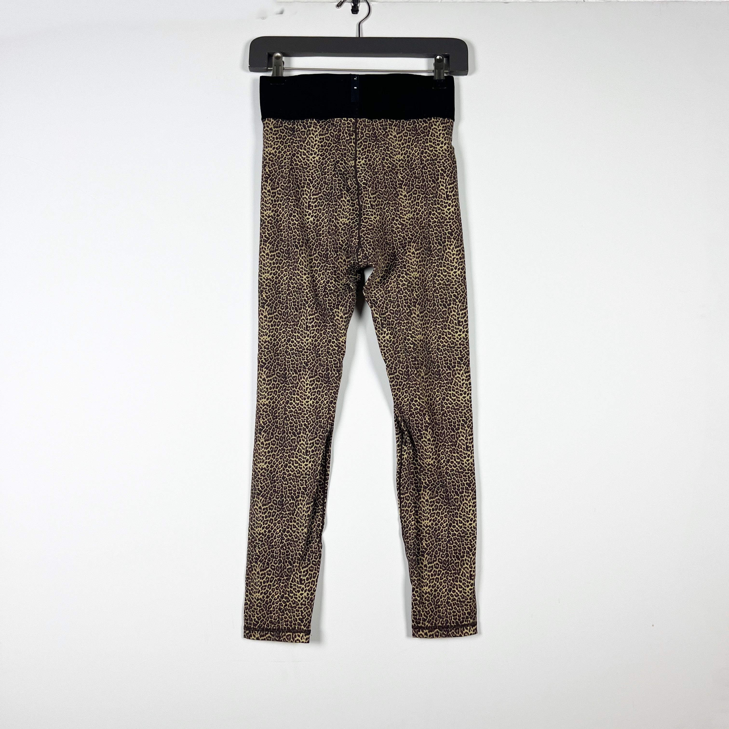 Adam Selman Adam Selman Sport Foundation Micro Cheetah Size 27" / US 4 / IT 40 - 1 Thumbnail