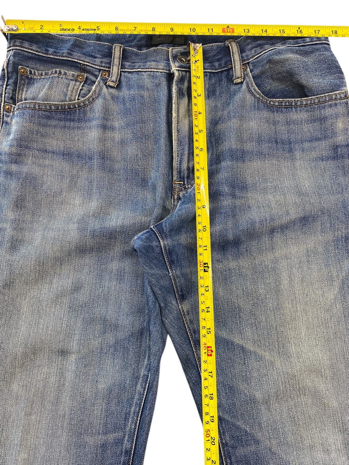 Uniqlo Uniqlo Blue Wash Style Straight Leg Jeans Size US 35 - 6 Thumbnail