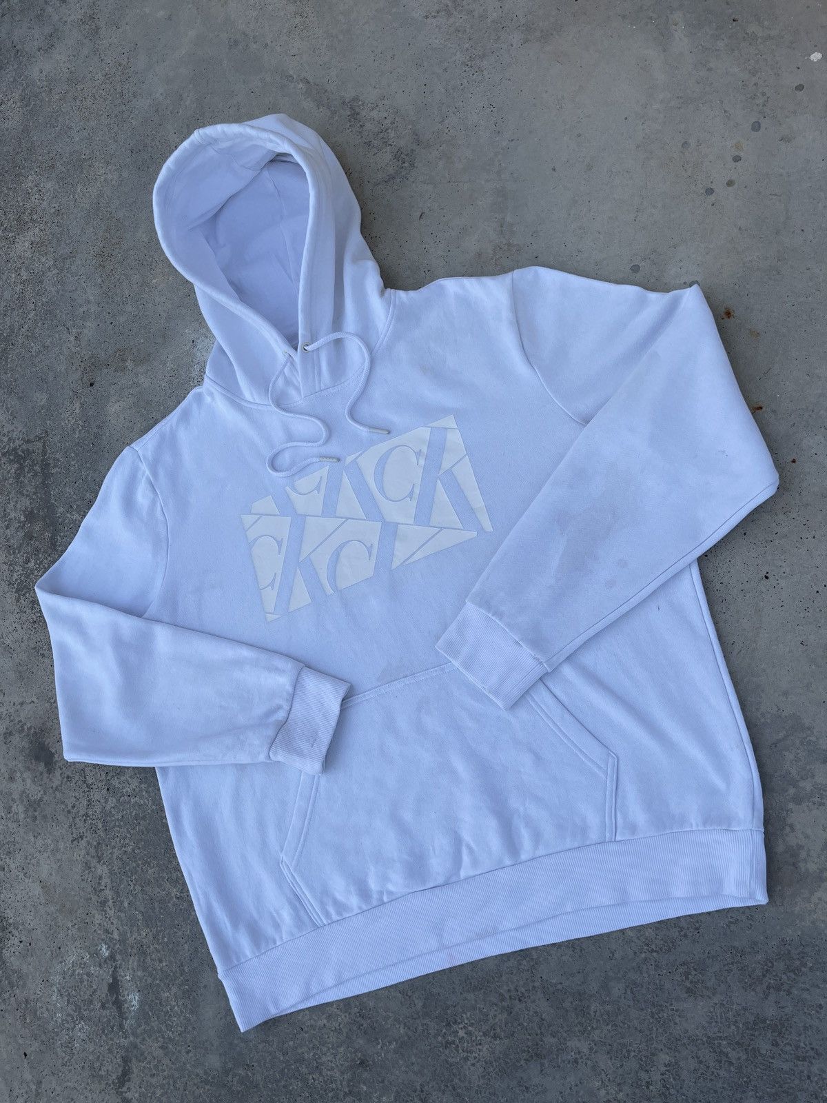 Calvin Klein Calvin Klein Front Logo Pullover Hoodie Size US XL / EU 56 / 4 - 5 Thumbnail
