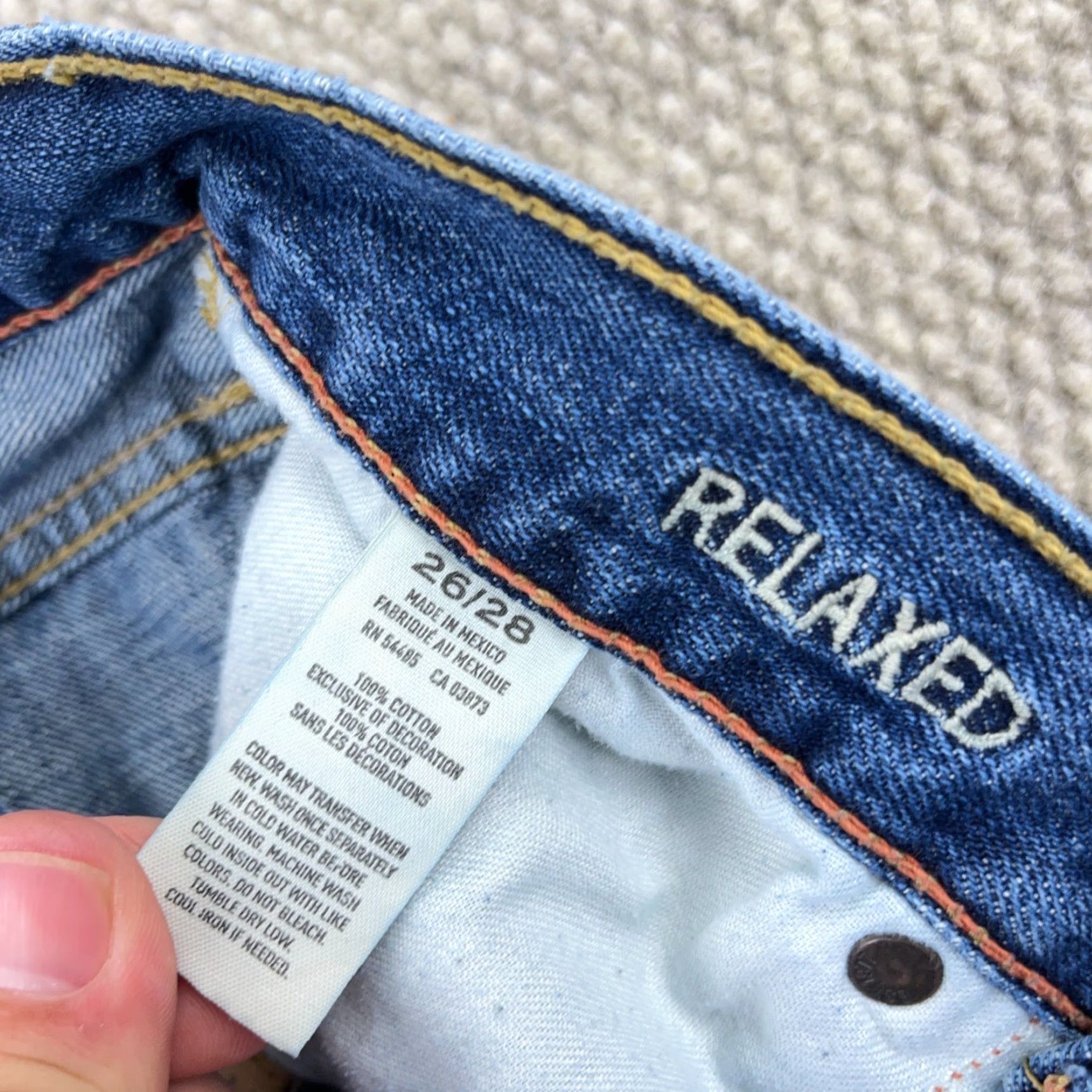 American Eagle Outfitters VINTAGE American Eagle Jeans Men 26x28 Relaxed Fit Straight Leg Faded Whiskers Baggy Size US 26 / EU 42 - 3 Thumbnail